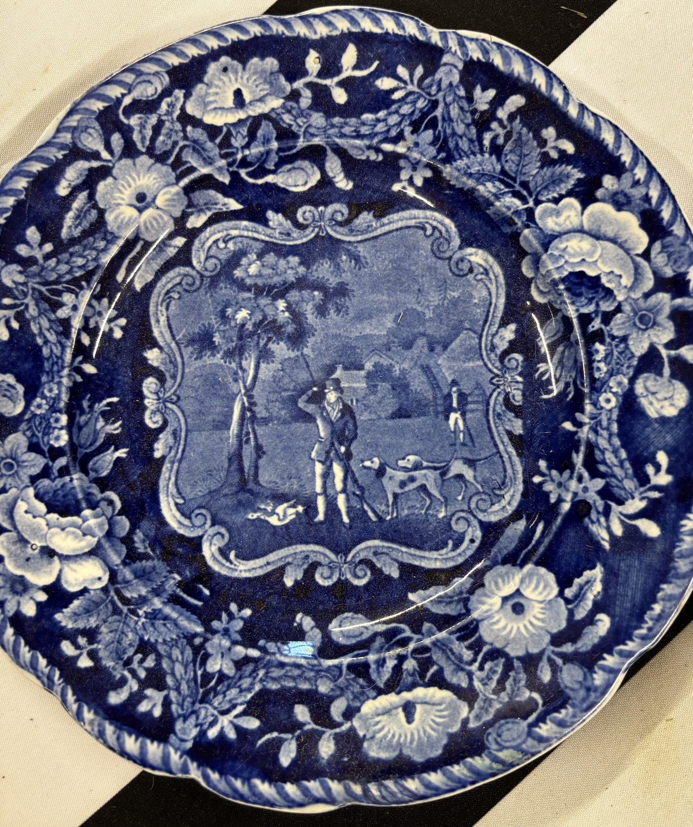 Clews 'Hunting Views Series' Plate