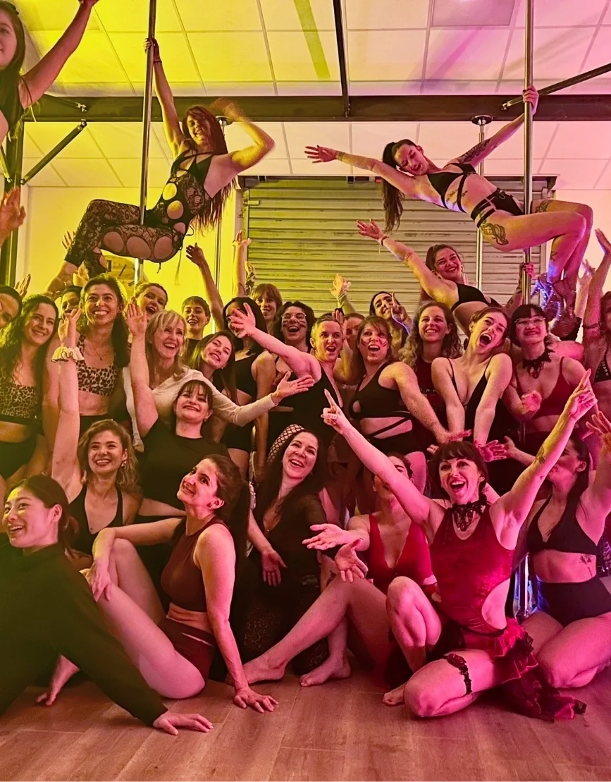 Pole Show : le spectacle qui fait vibrer Miss Pole