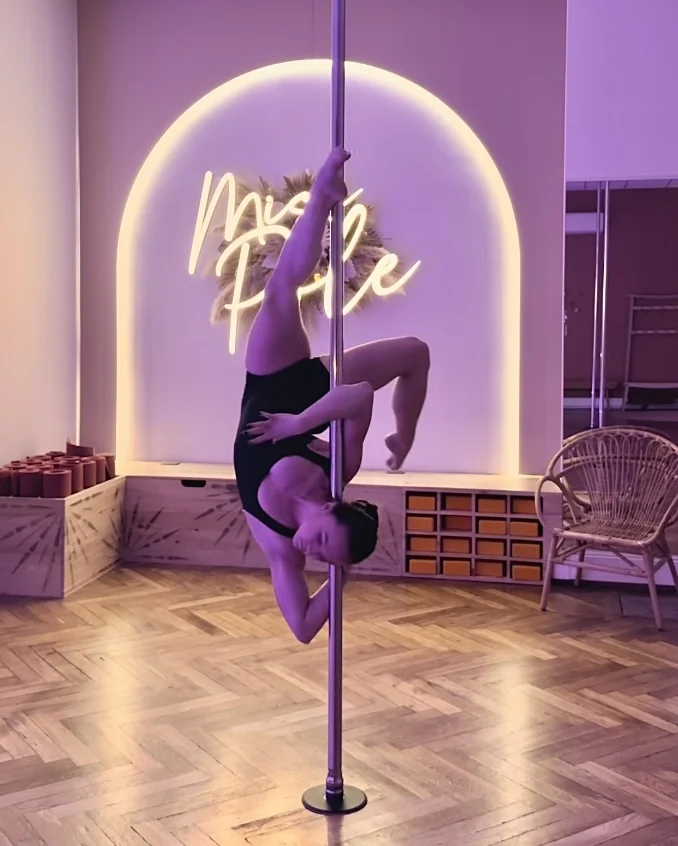Morgane, professeure de pole dance miss pole