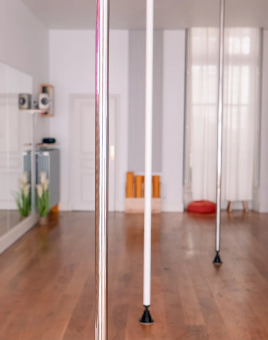 Studio de pole dance rue boulbonne toulouse miss pole