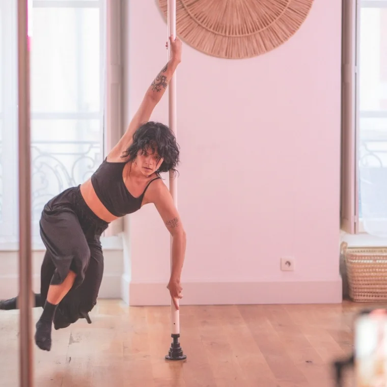 Contempole pole dance école de pole dance toulouse
