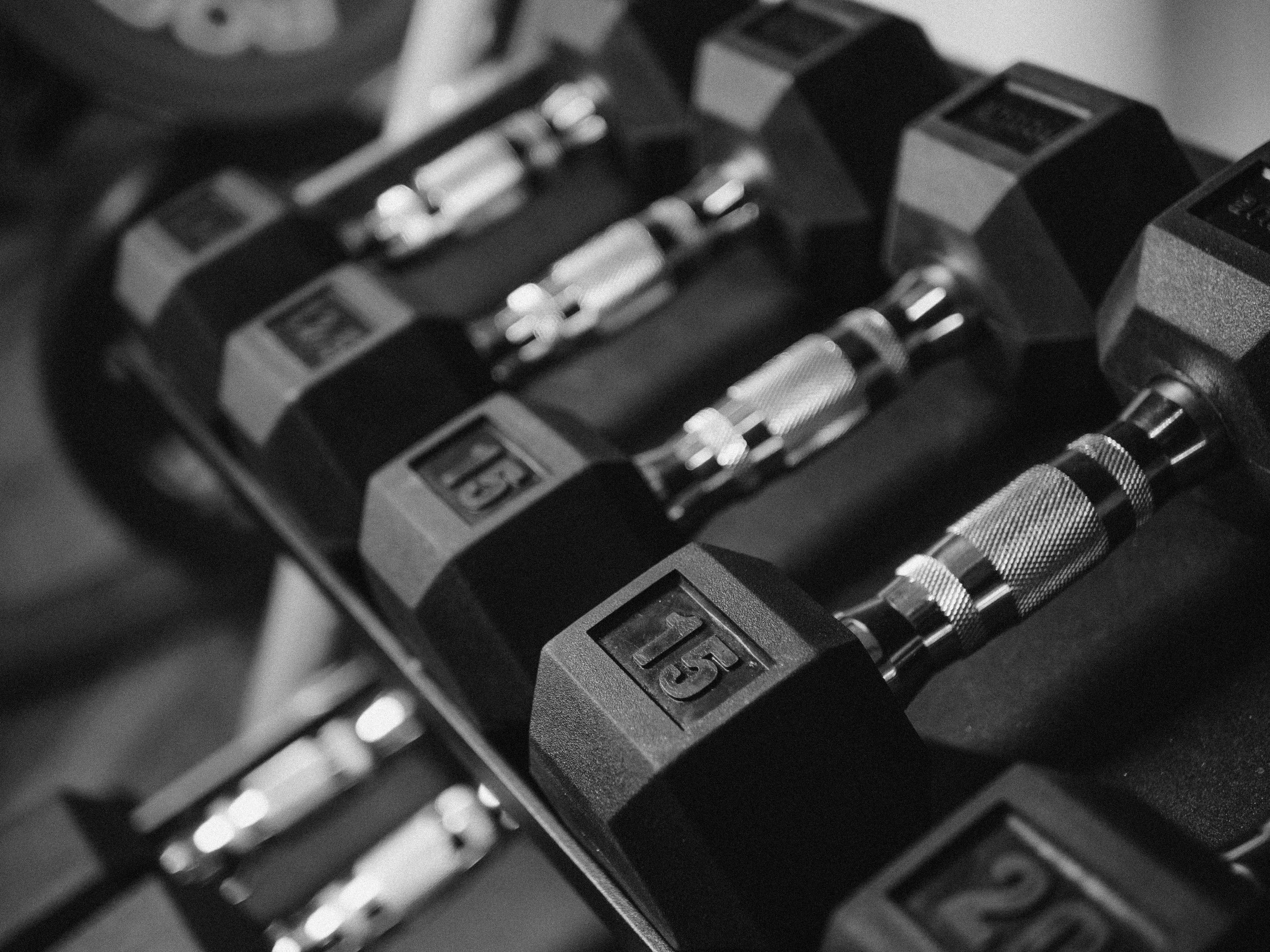 Strength Training vs. Cardio: What’s Better for Sustainable Weight Loss?