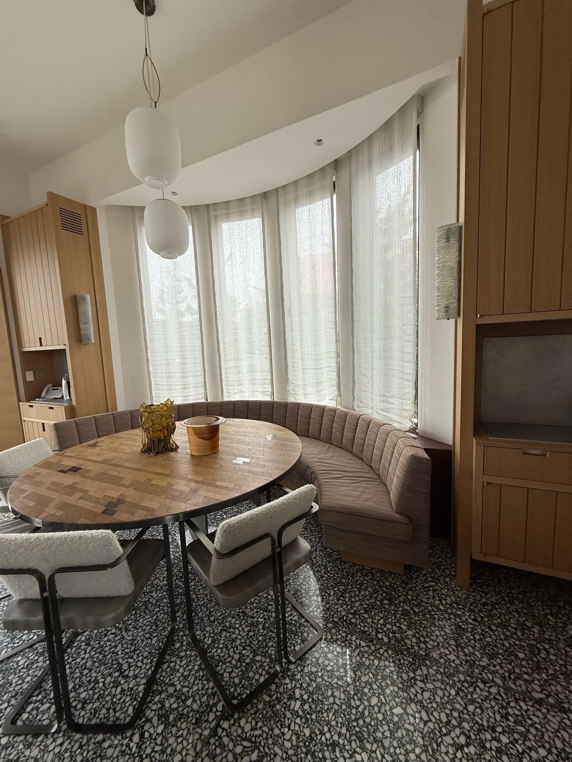 02-bay-window-sheer-romans-wide.jpg
