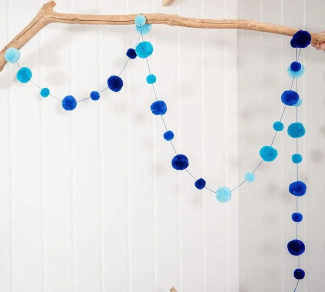 Pom Pom Garland - Blues