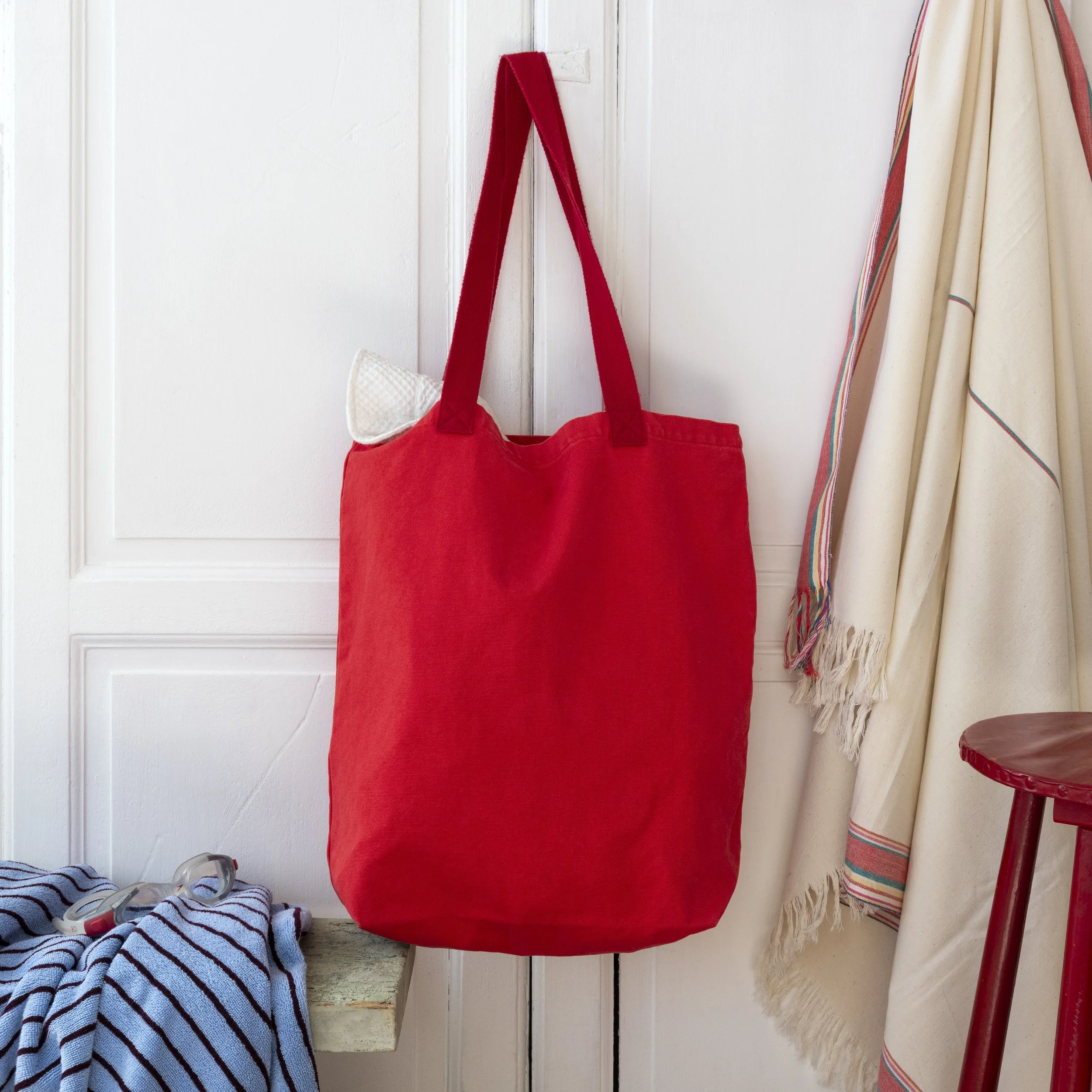 31131_Twotone-cotton-tote-bag-Red_SL_1.jpg