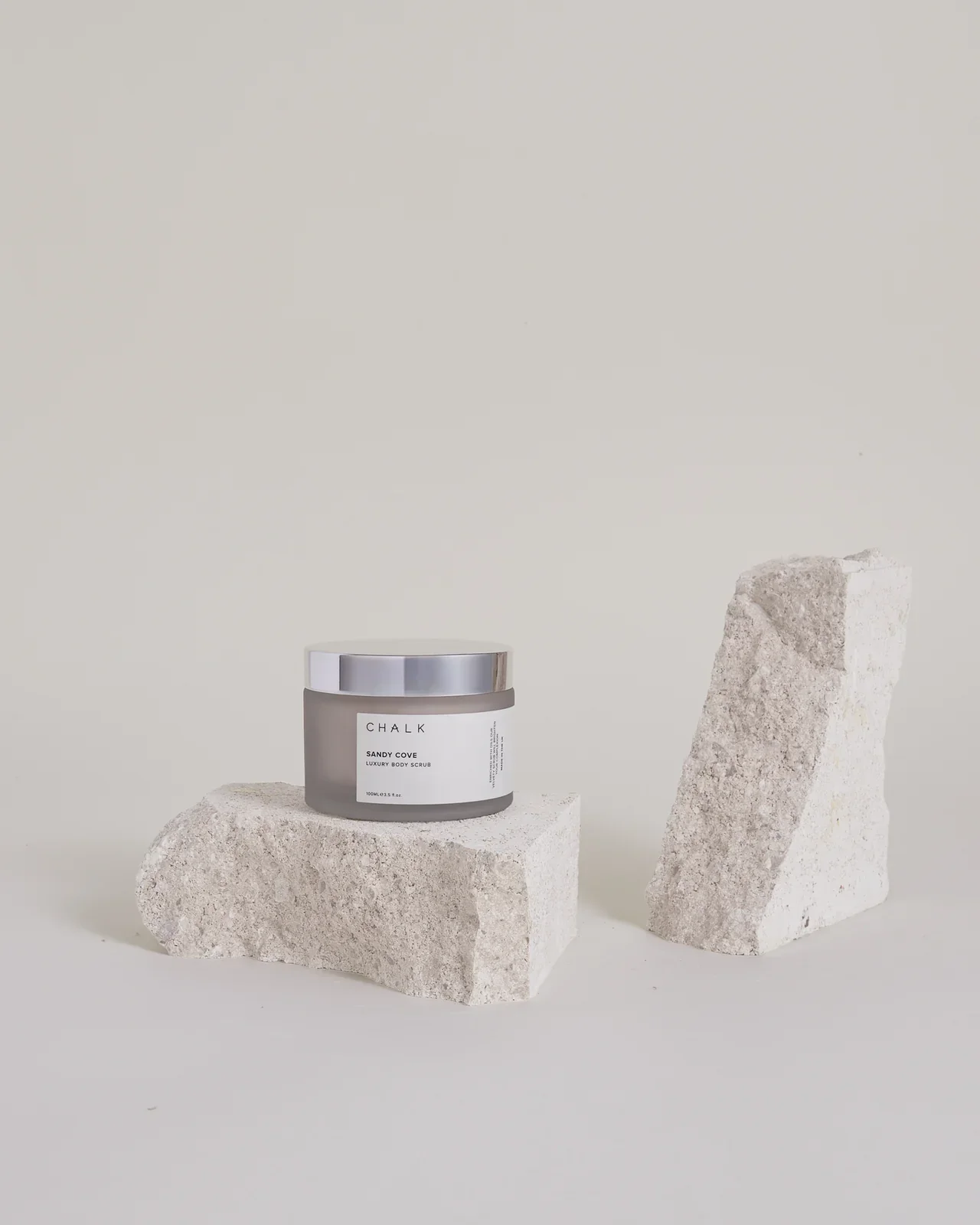 Chalk body scrub har.webp