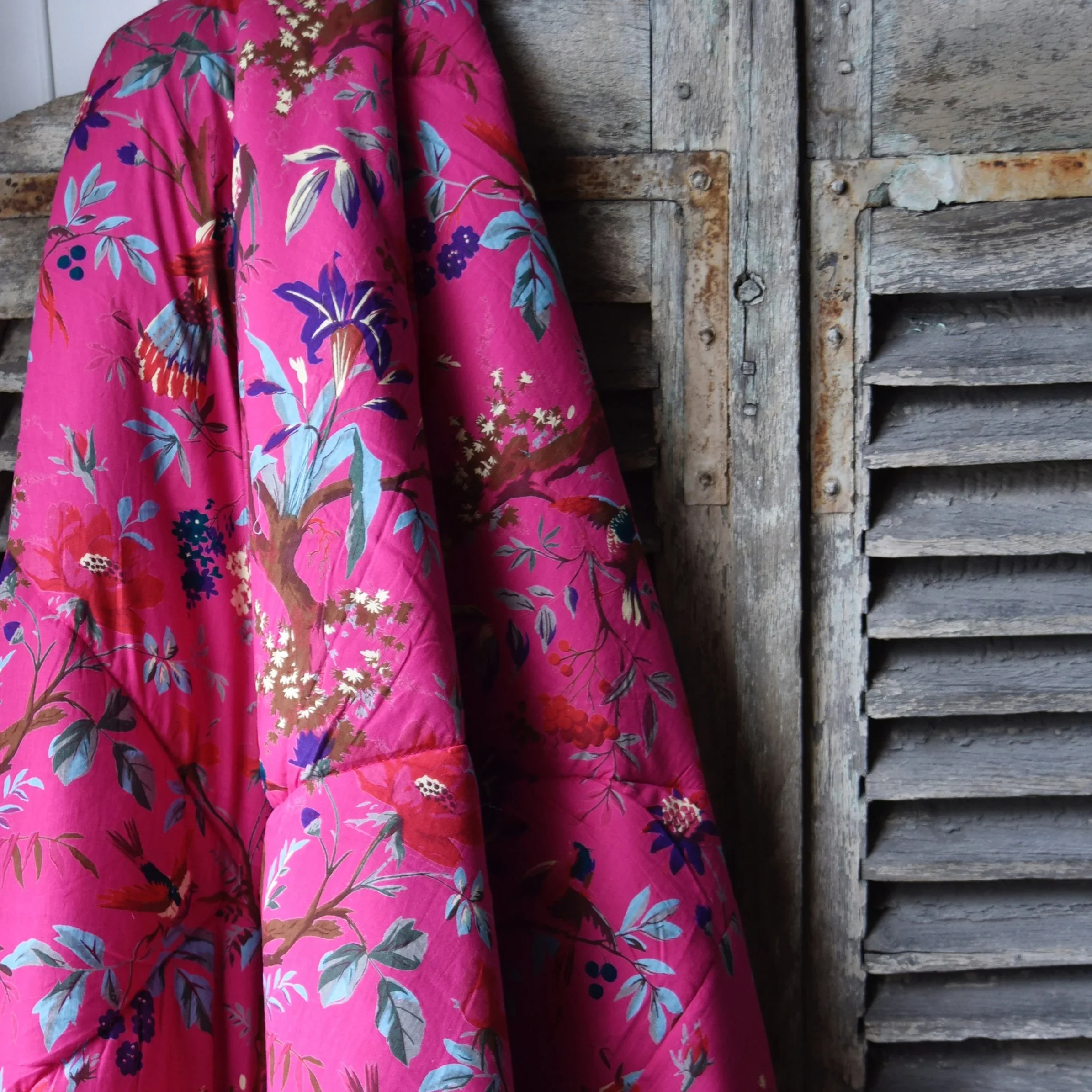 hot pink bird quilt new.webp