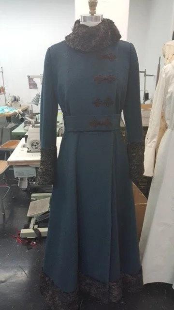 Blue vintage coat with black fur collar and cuffs 