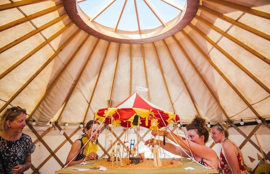 The Illustrated Circus - performance installation 