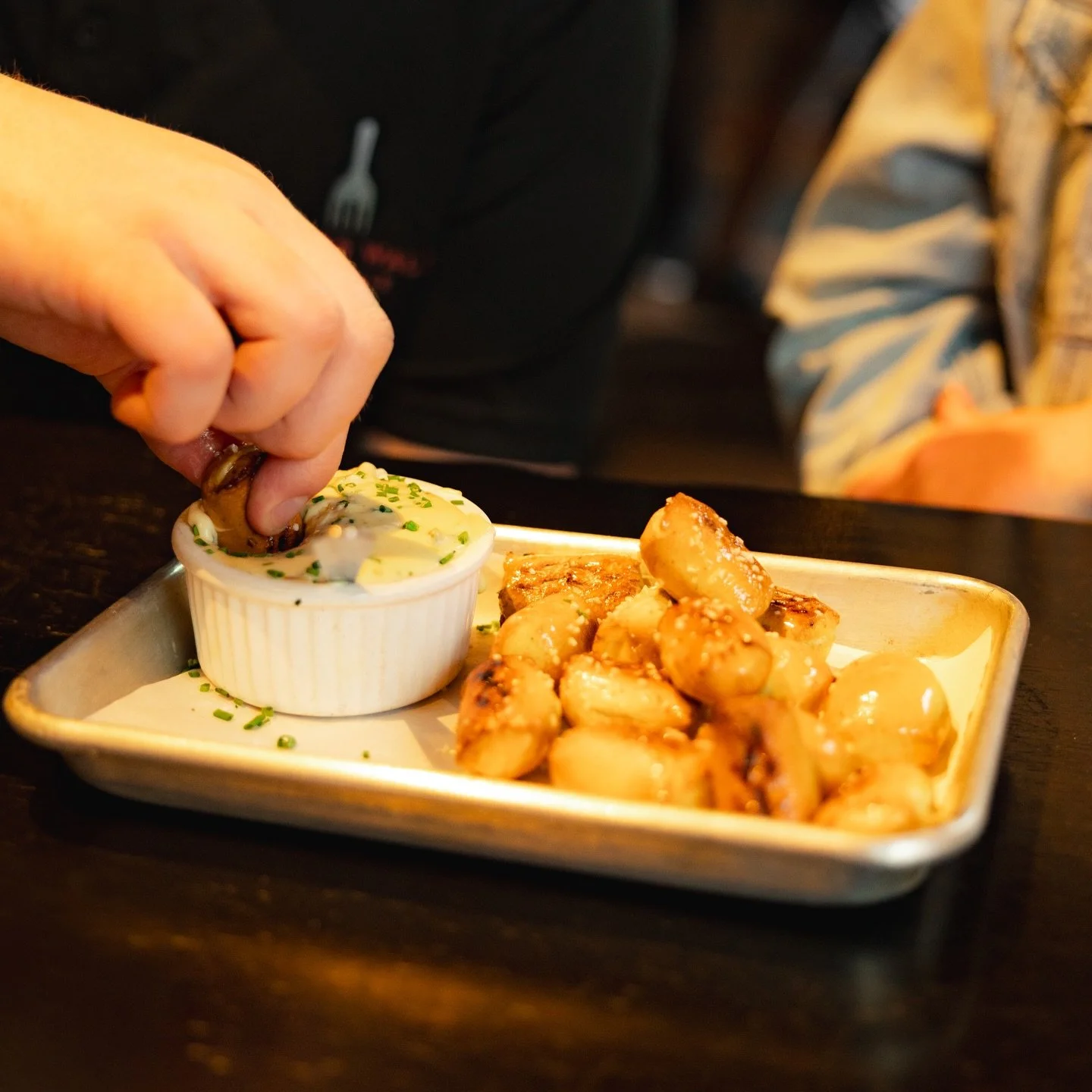 BOOK TODAY AND EXPERIENCE NASHVILLE (and maybe a food coma) 😋🍔🍕🌭🧇🥓🍗🧆