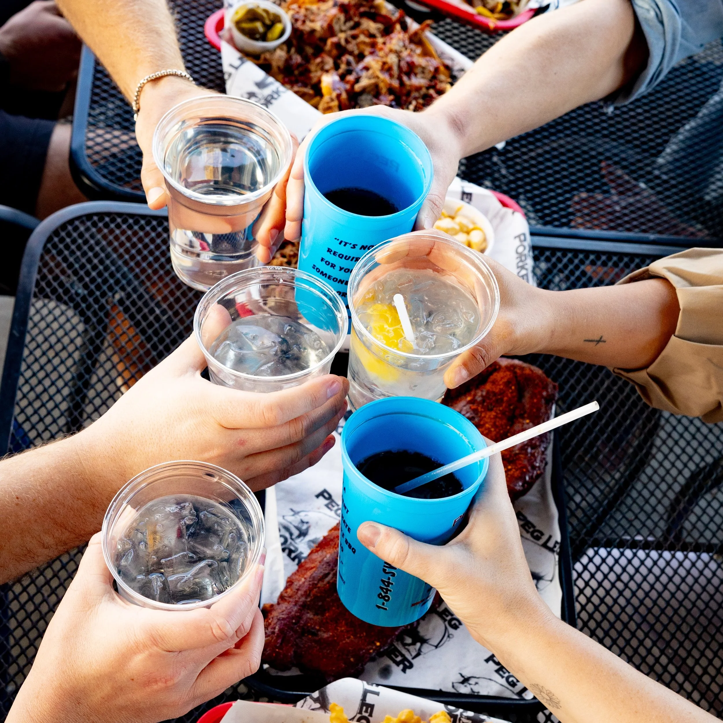 Those weekend cravings are hitting hard 😋😋😋 BOOK TODAY and taste all that Nashville had to offer with us! Book by following the link in our bio!