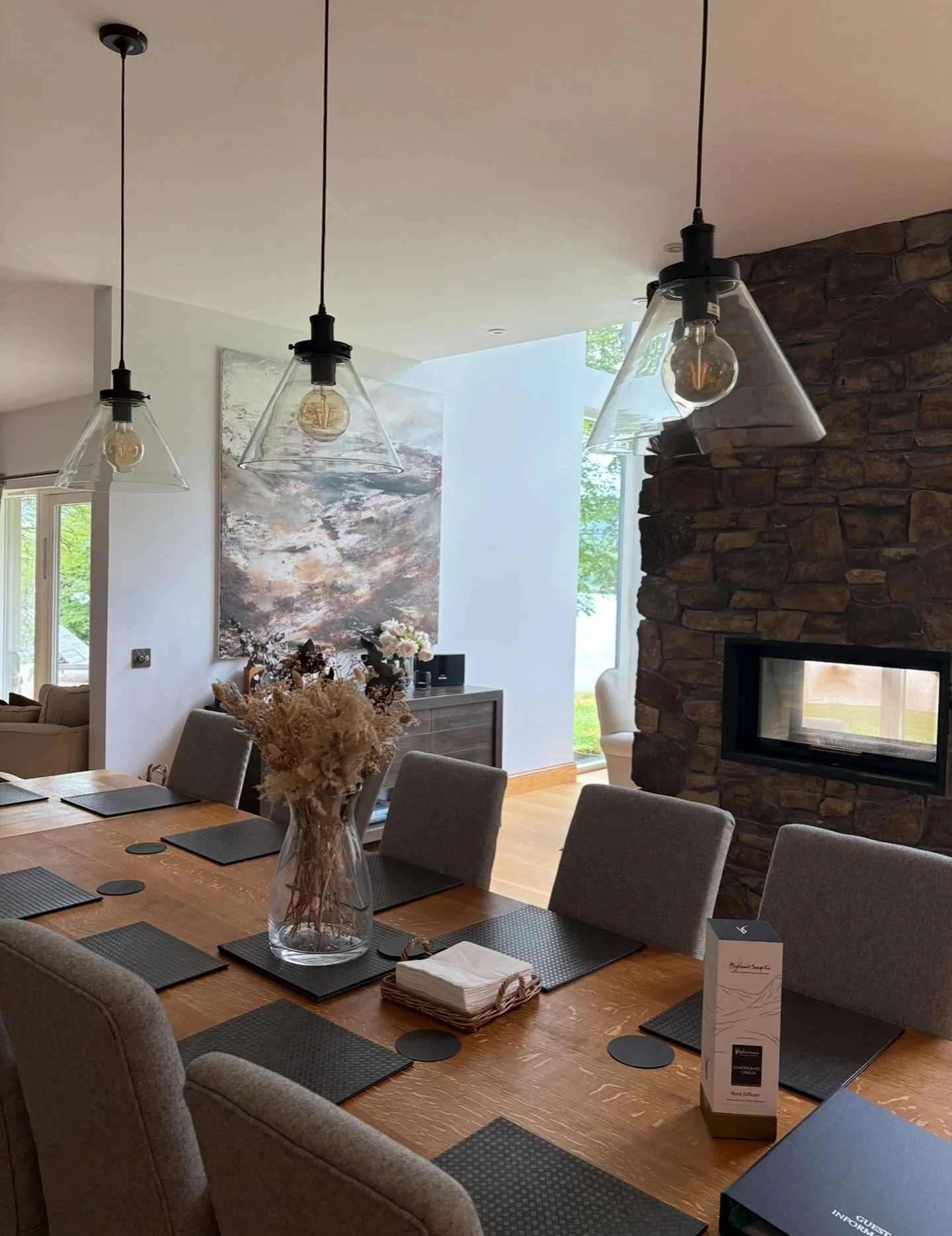 A little offline reset this past week 🤍

Endlessly grateful for the incredible girls keeping everything flowing behind the scenes 💫
Your gentle reminder: rest is productive, too. 🌿

#highlandhosting #smallbusiness #fortwilliam #wellnesswednesday❤️