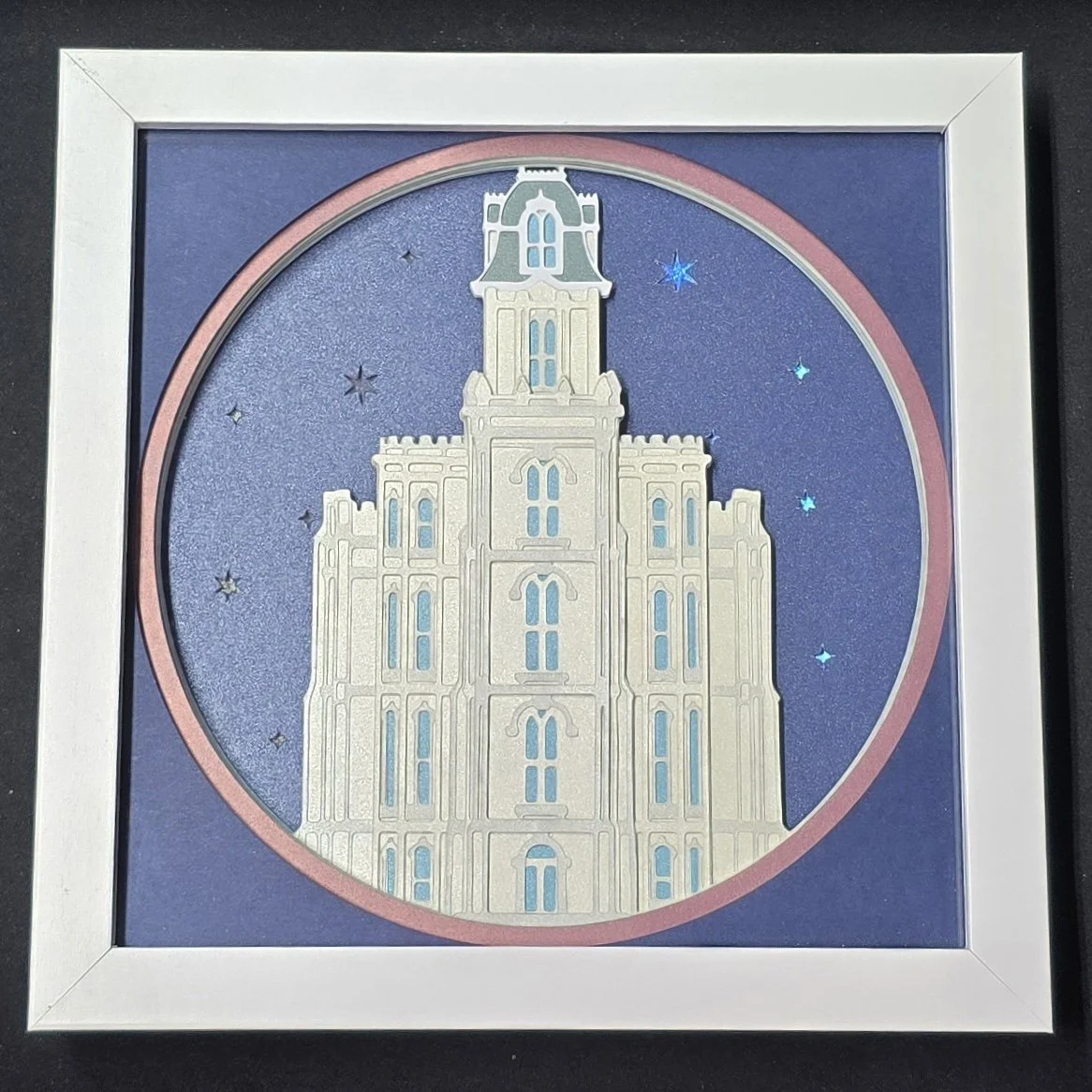 Manti White Night Navy Blue Sky (1) (Close).jpg