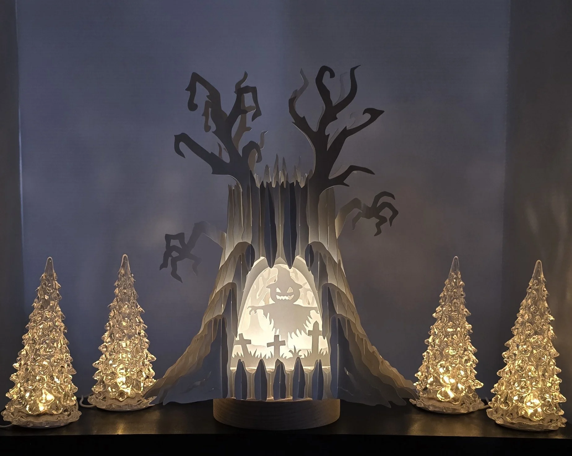 3D Spooky Scarecrow Tree