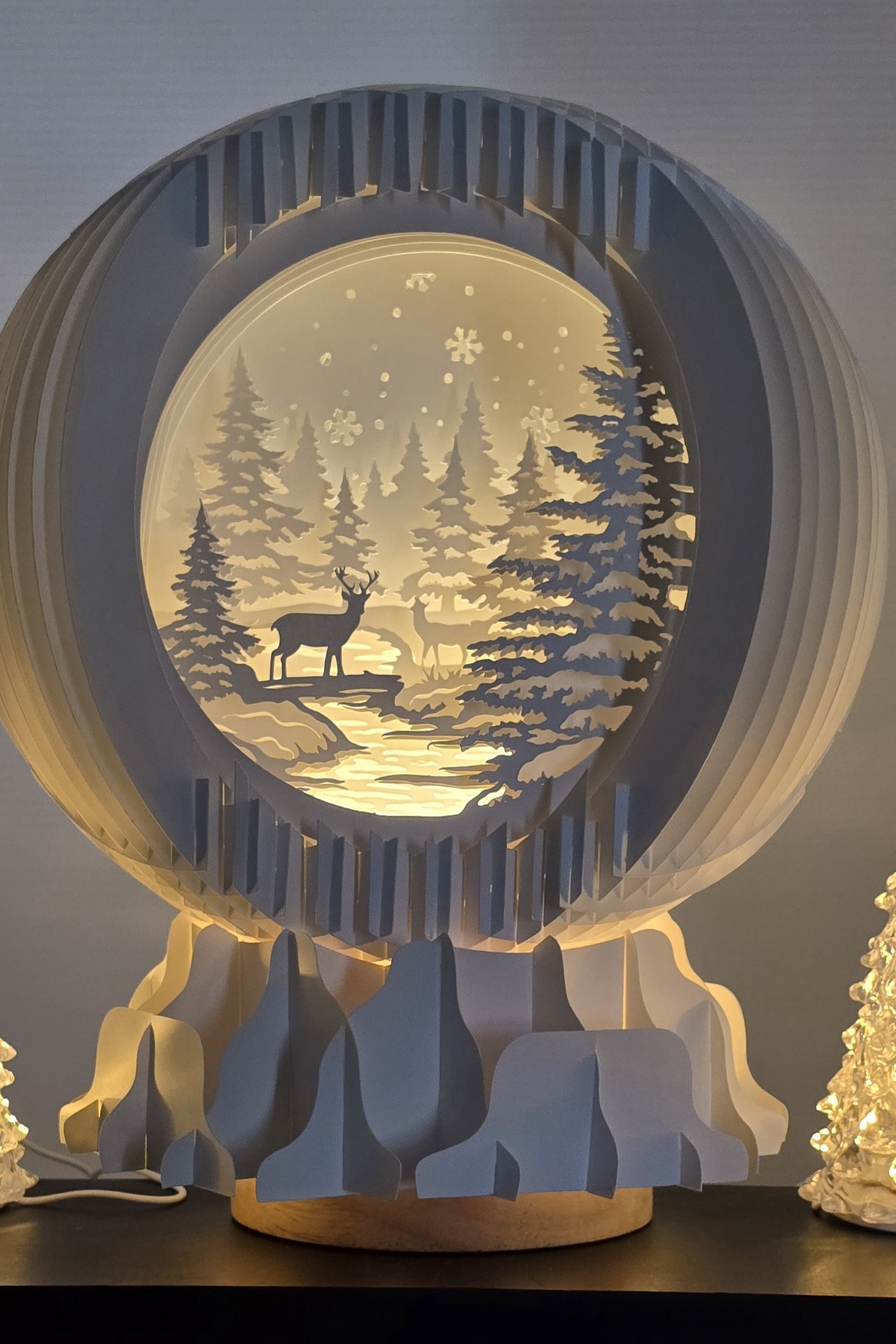 Winter Deer Globe Close.jpg