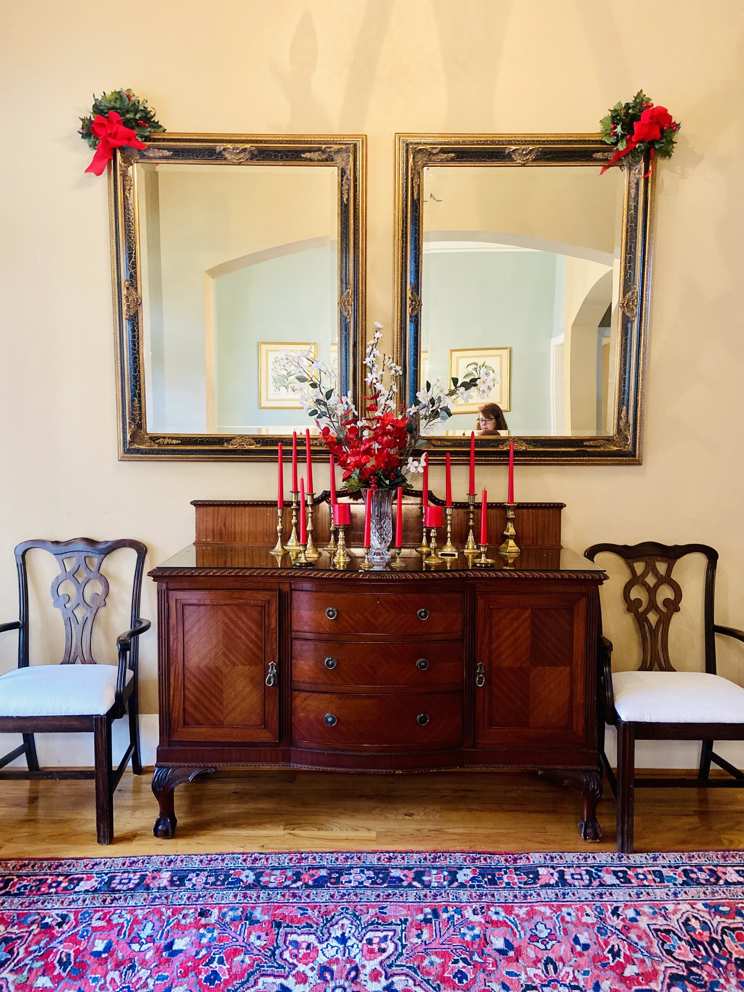 Client Christmas Decorating - Traditional.jpeg