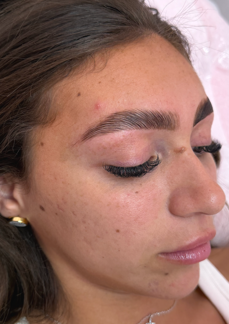 Signature Korean Brow Sculpt (lamination + Stain)..... (Fluffy + Natural Look)