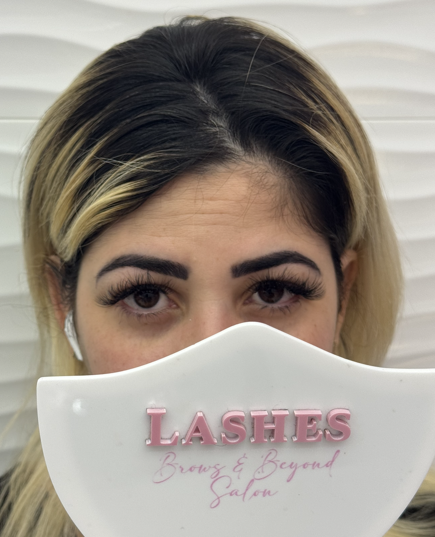 Eyelash extensions 