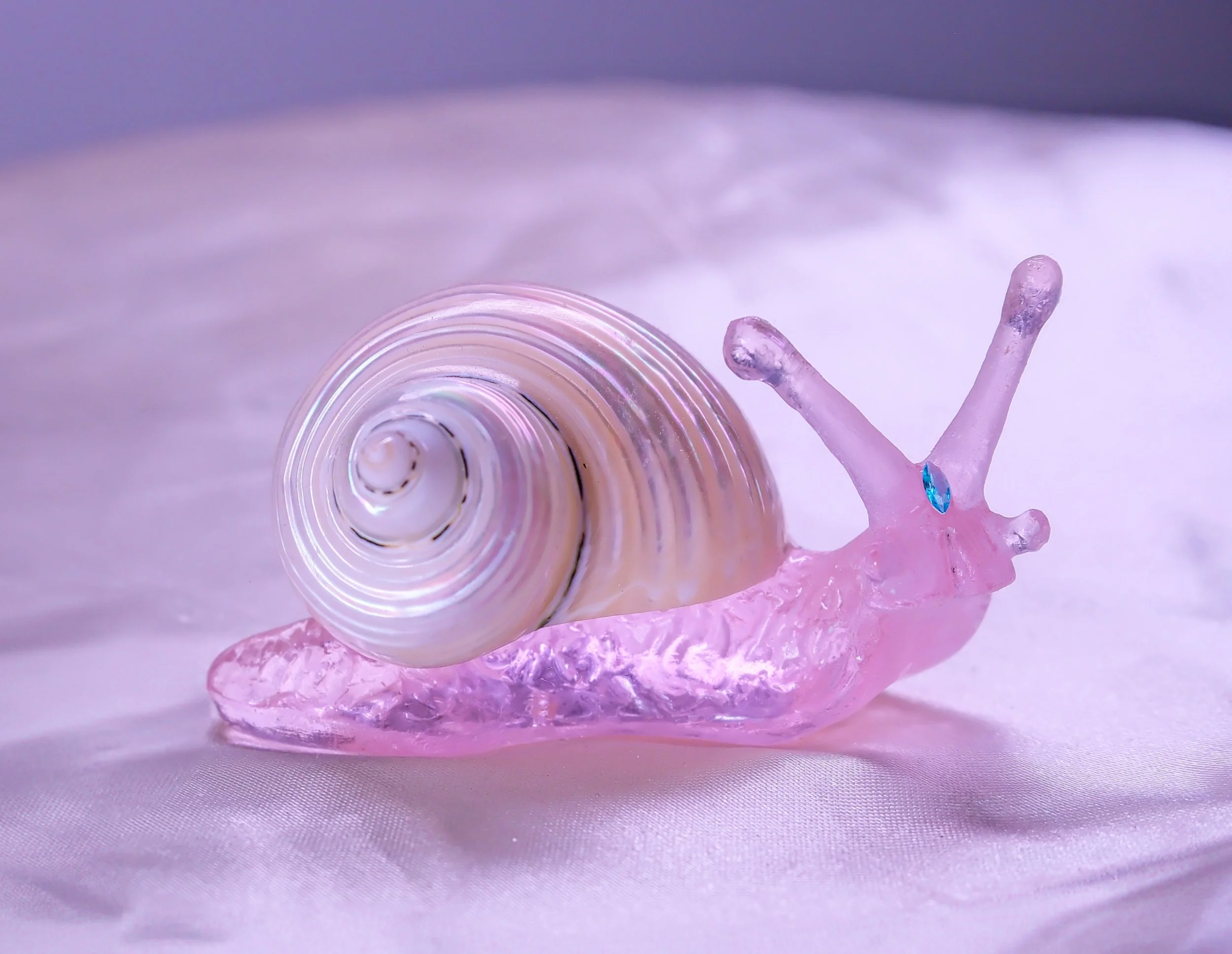 Pink Glass Snail - small