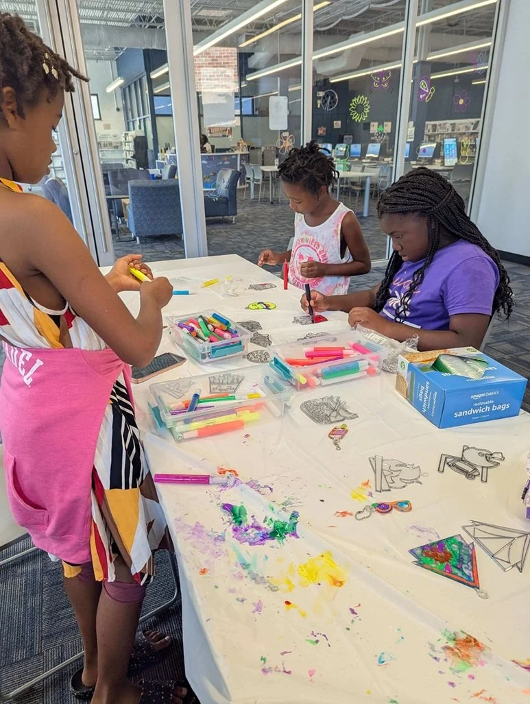 kids painting sun catchers