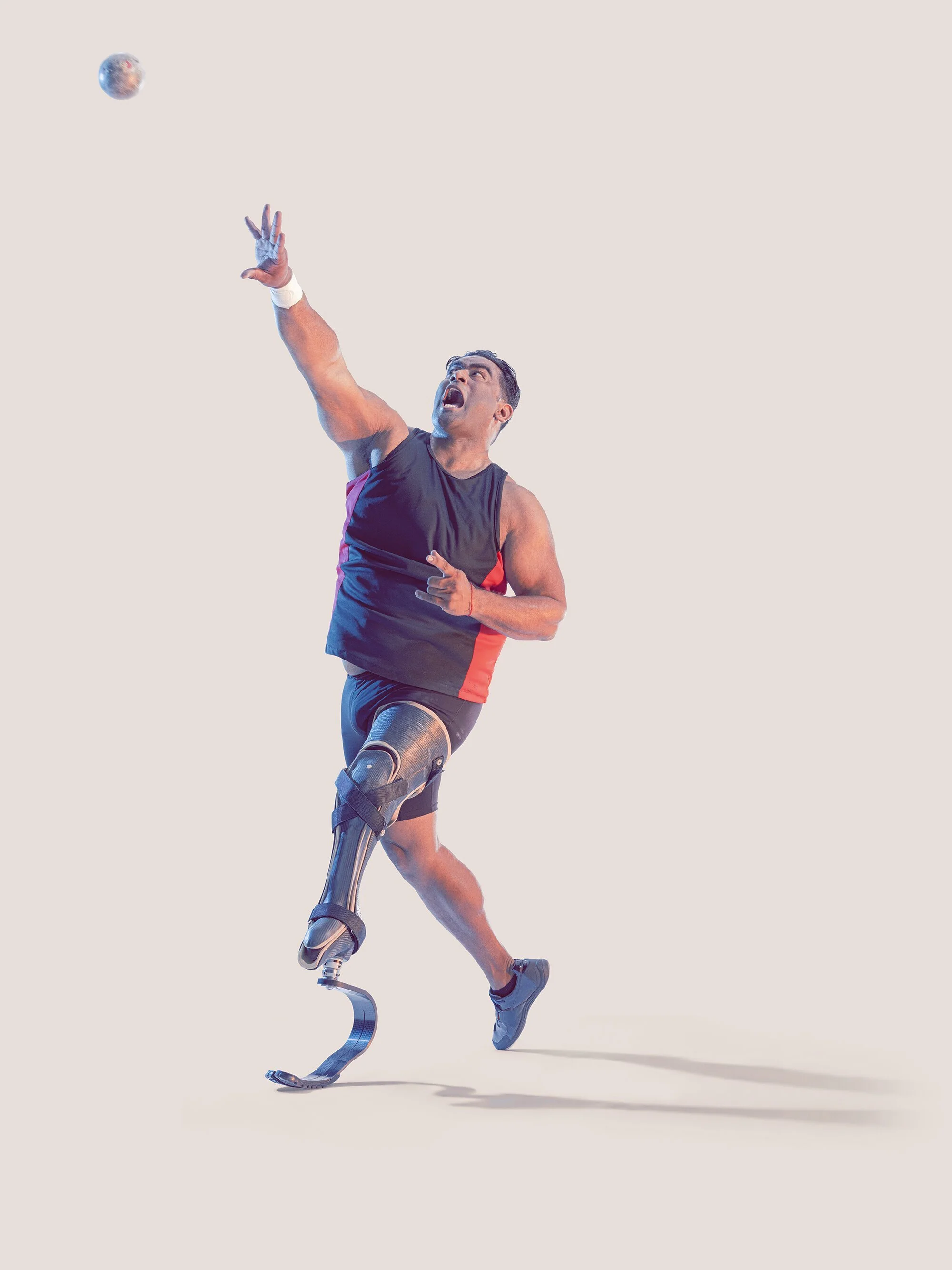 GOL_07779_0009_Studio_Vertical_Shot_Put041_A1.jpg
