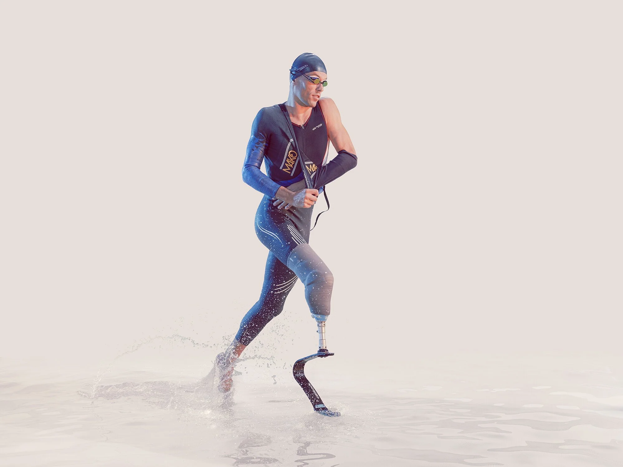 GOL_07779_0020_Studio_Vertical_Triathlon_Running023_B1.jpg