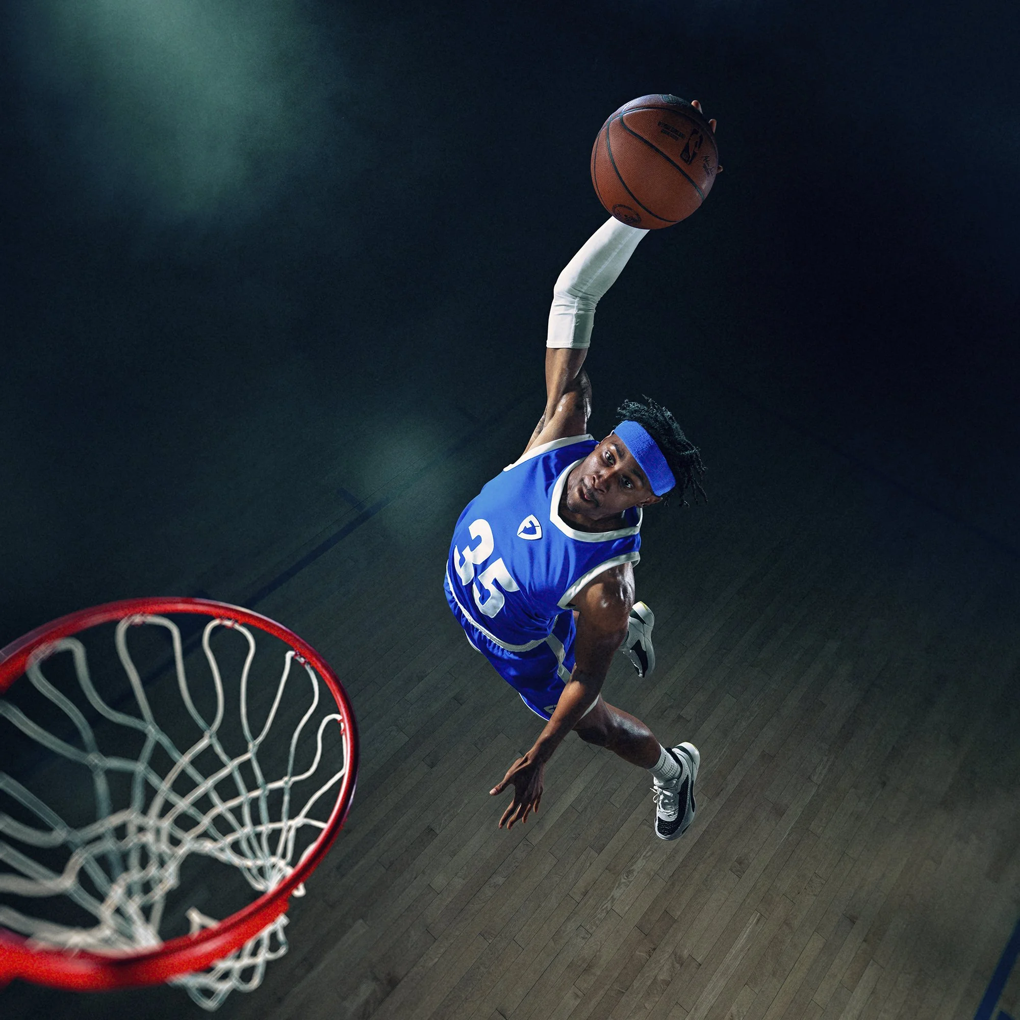 FanDuel_Basketball_PG_Dunking_16200_C2.JPEG