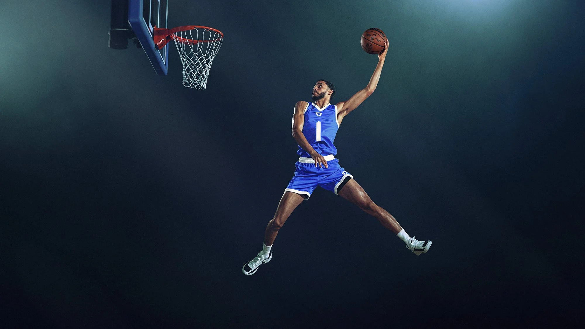 FanDuel_Basketball_SF_Dunking_17996_D1 copy.JPEG