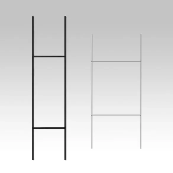 Stakes and Rider Clips