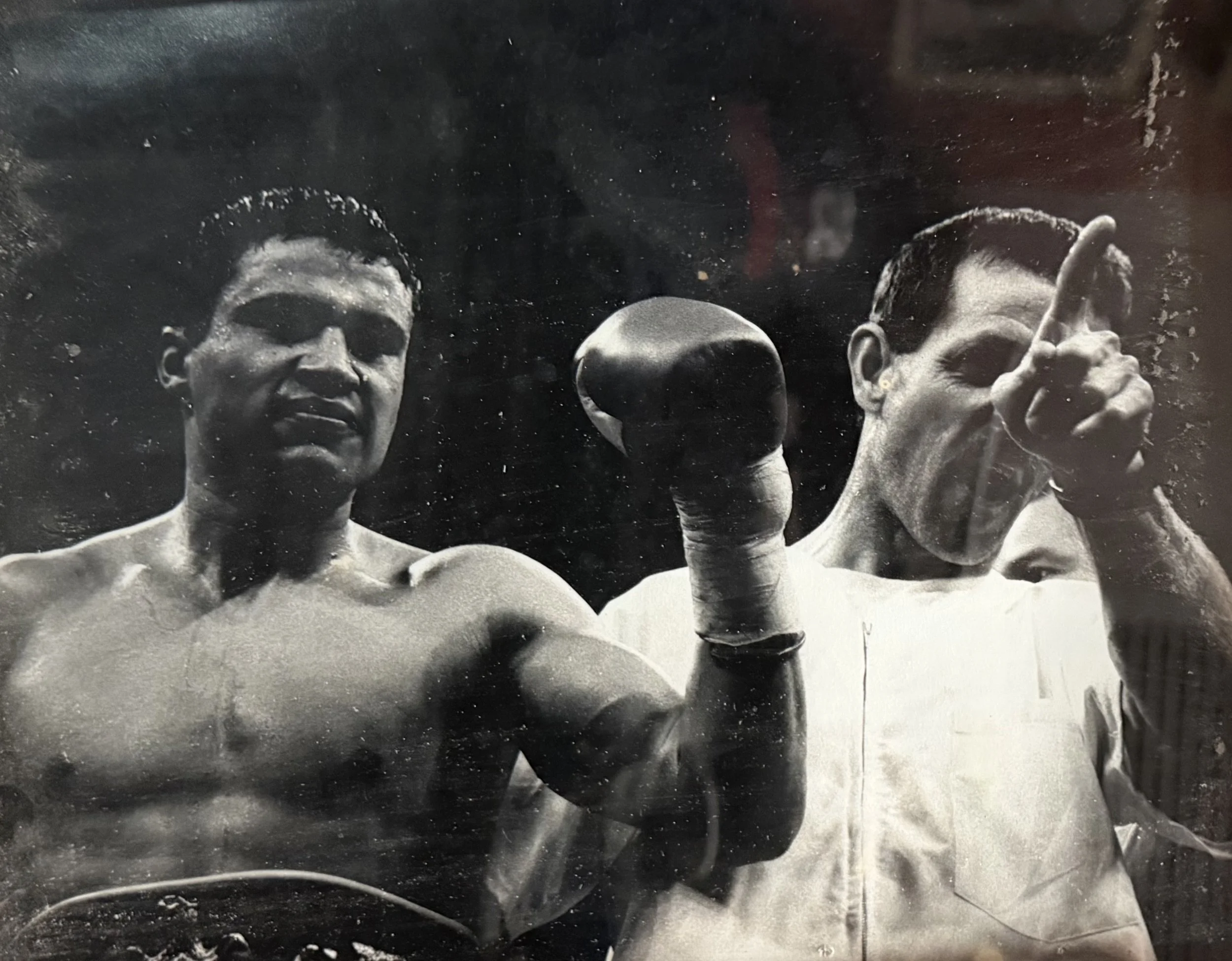 Richard and Jesus Chavez, 2 weight world champion in the WBC and IBF.