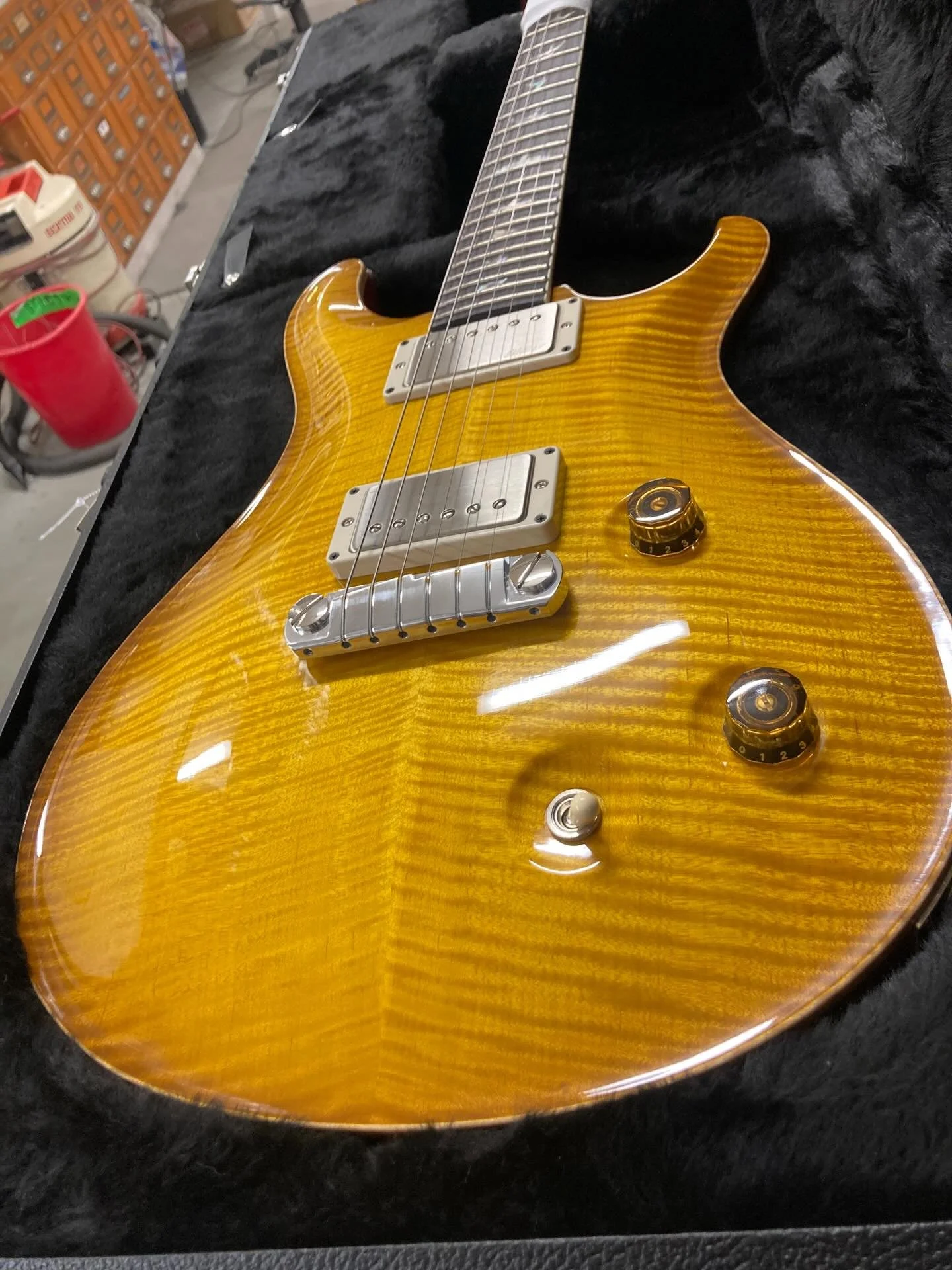 PRS McMcarty d&ouml;k upp p&aring; EM Nordic, en av dom mest v&auml;lljudande jag h&ouml;rt.