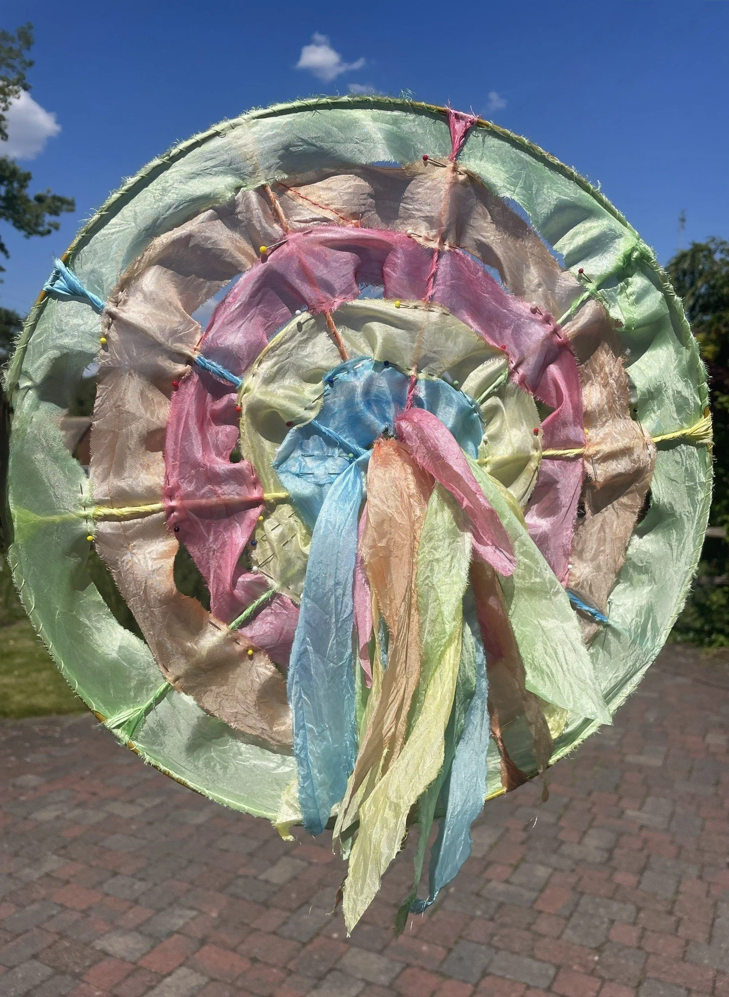 emotional restoration of land and people in silk art