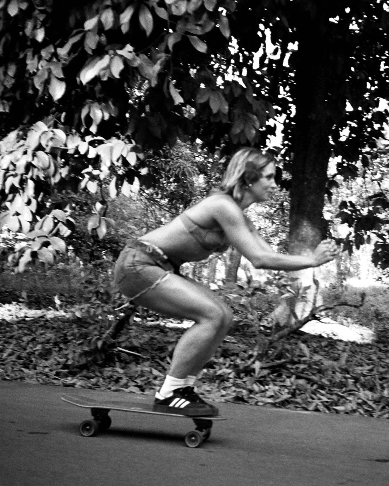 Emily-Skateboarding-4.jpg