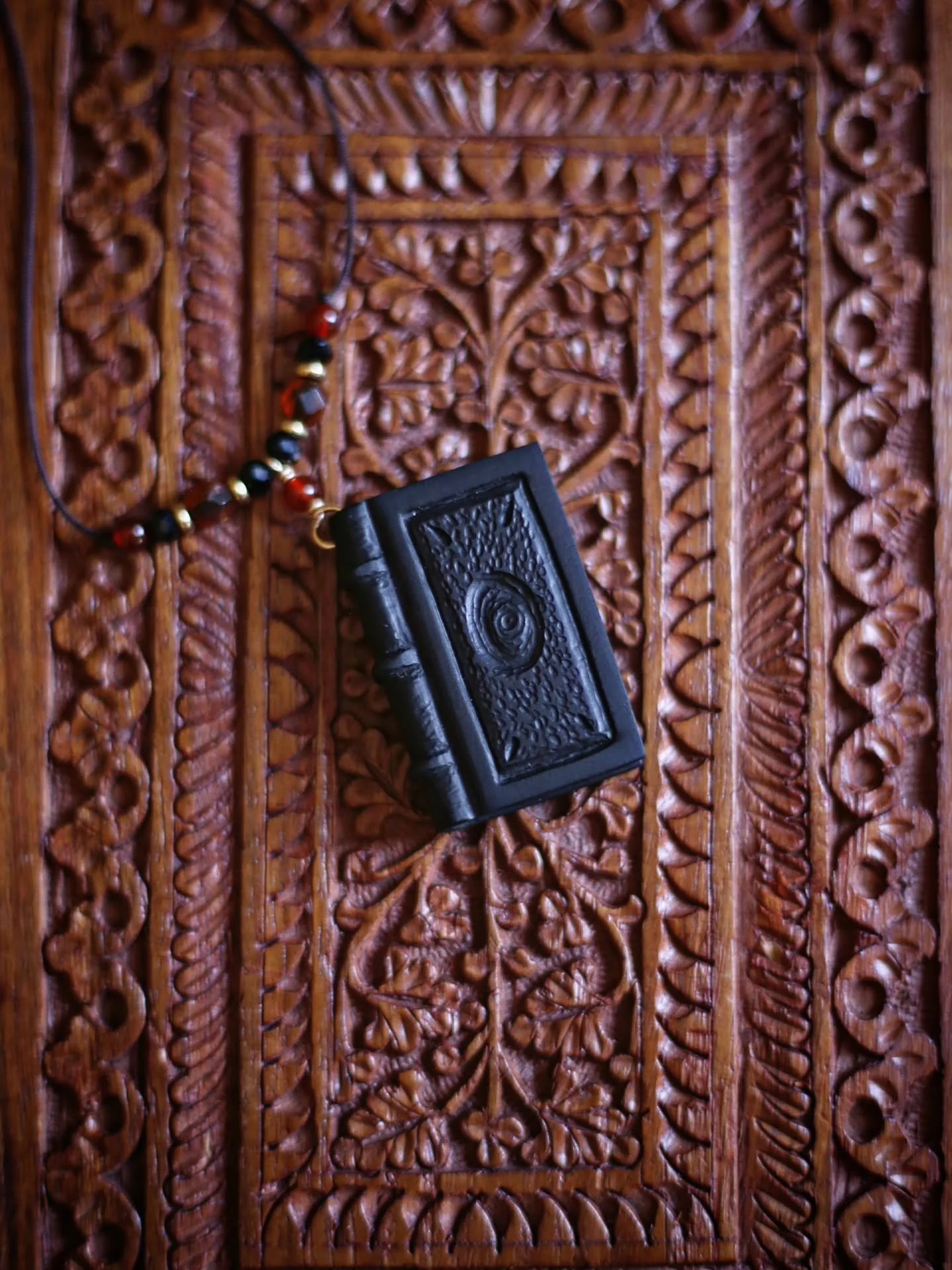 Once upon a time, there was a chunk of Ebony that wanted to be a book.... Okay okay, I had a piece of Ebony that I wanted to make into a book.😂 I had a lot of fun carving this whilst listening to The Iron Durid on my headphones. I think it holds som