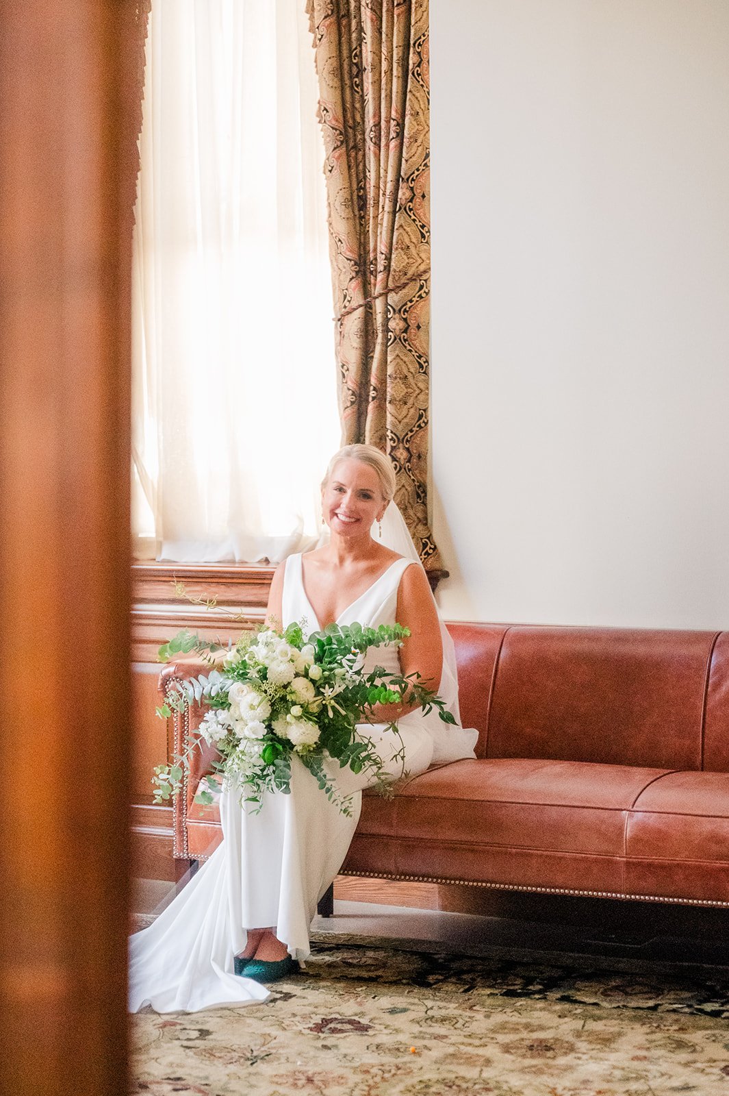 Bryson & Teri Getting Ready-122.jpg