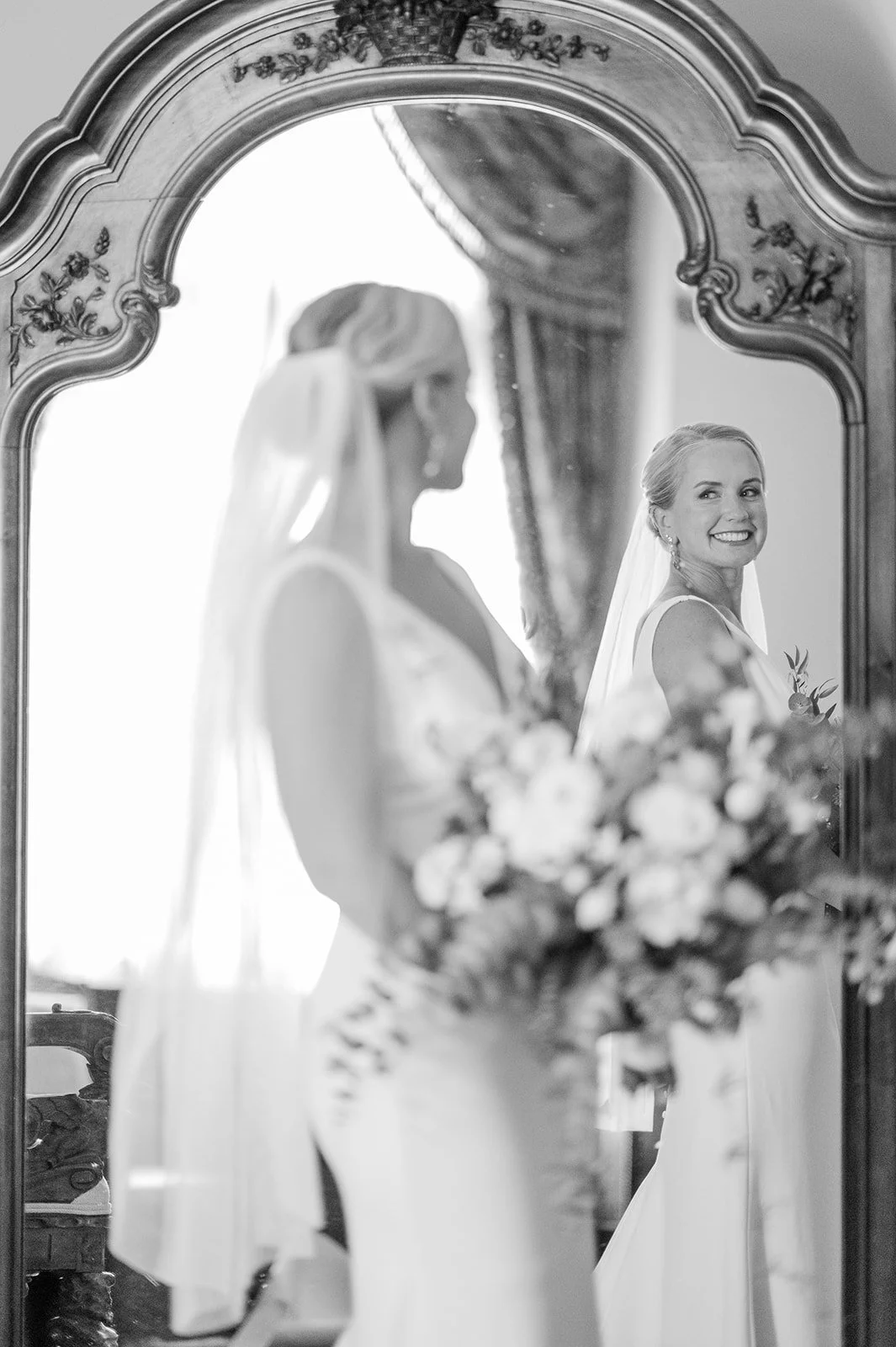 Bryson & Teri Getting Ready-53.jpg