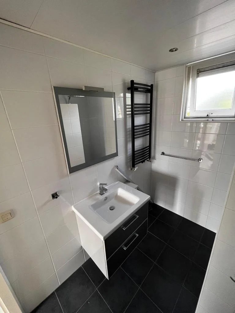 vianen_bathroom_before_3.jpg