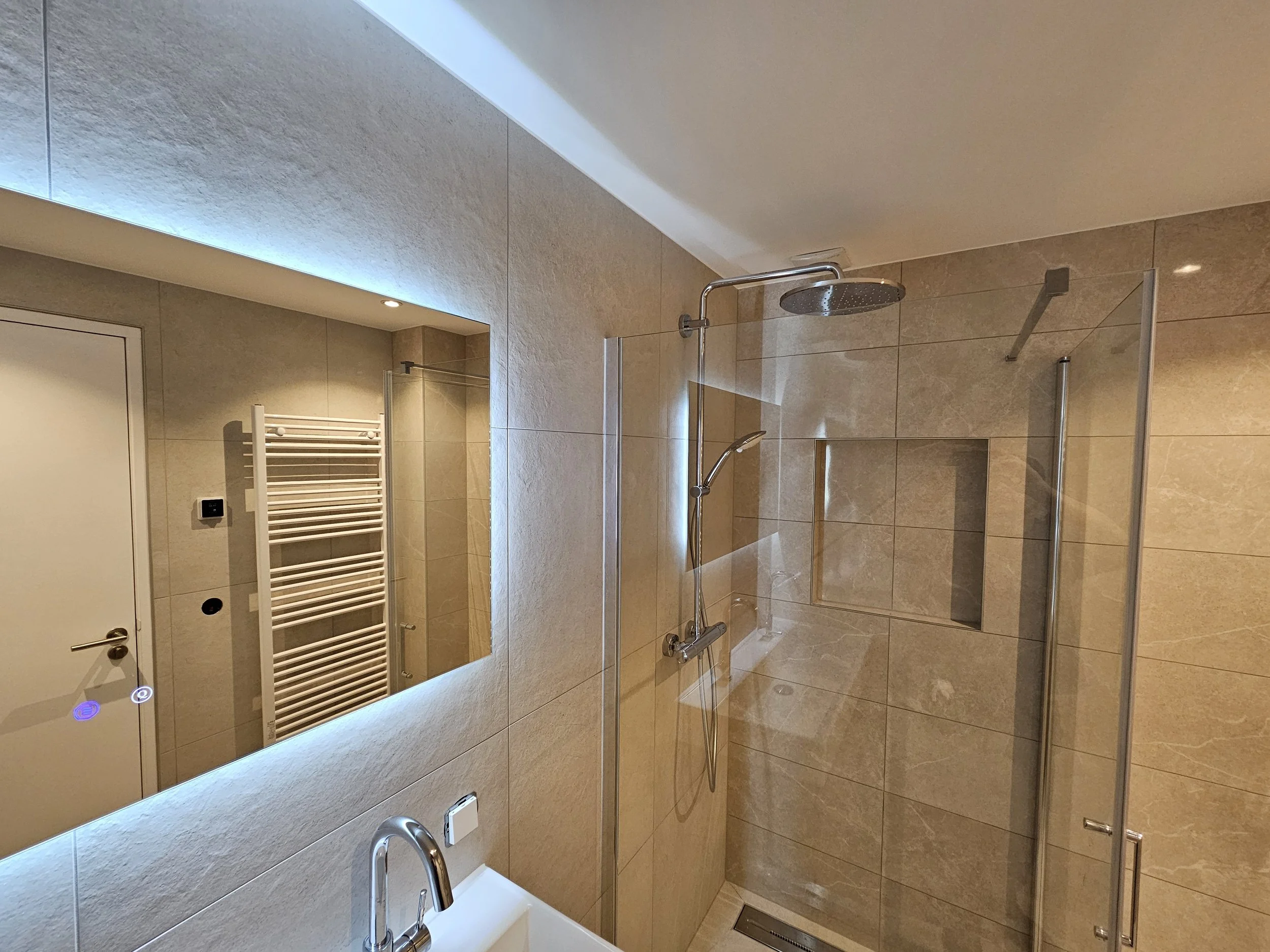 bergstraat_bathroom_after_3.jpg
