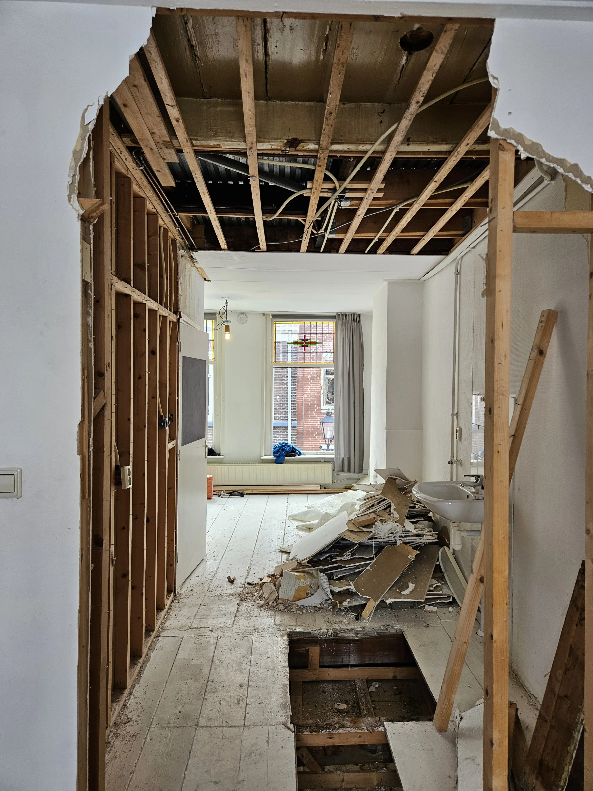 bergstraat_bathroom_before_1.jpg