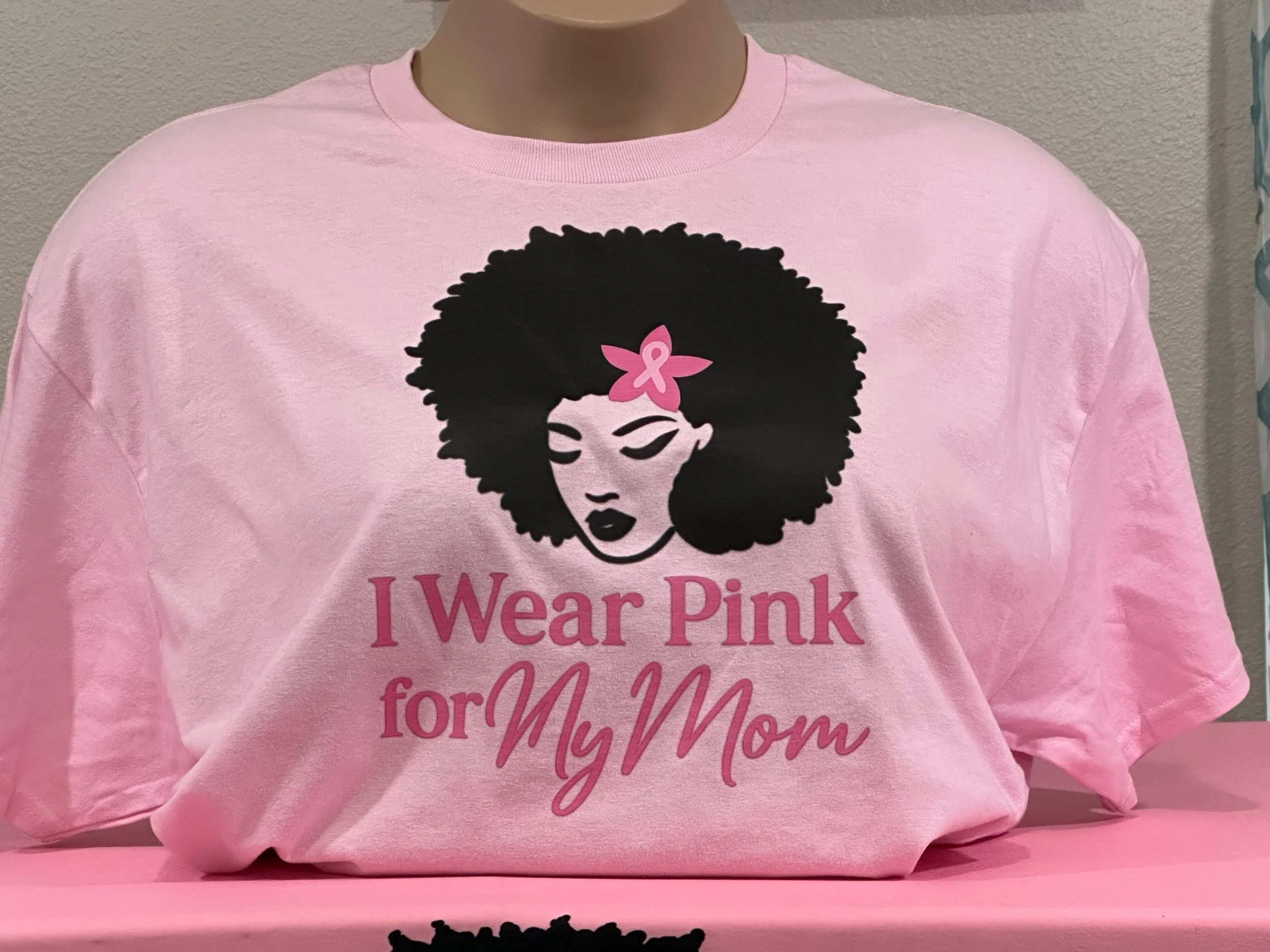 'I Wear Pink for My Mom' Breast Cancer Awareness T-Shirt