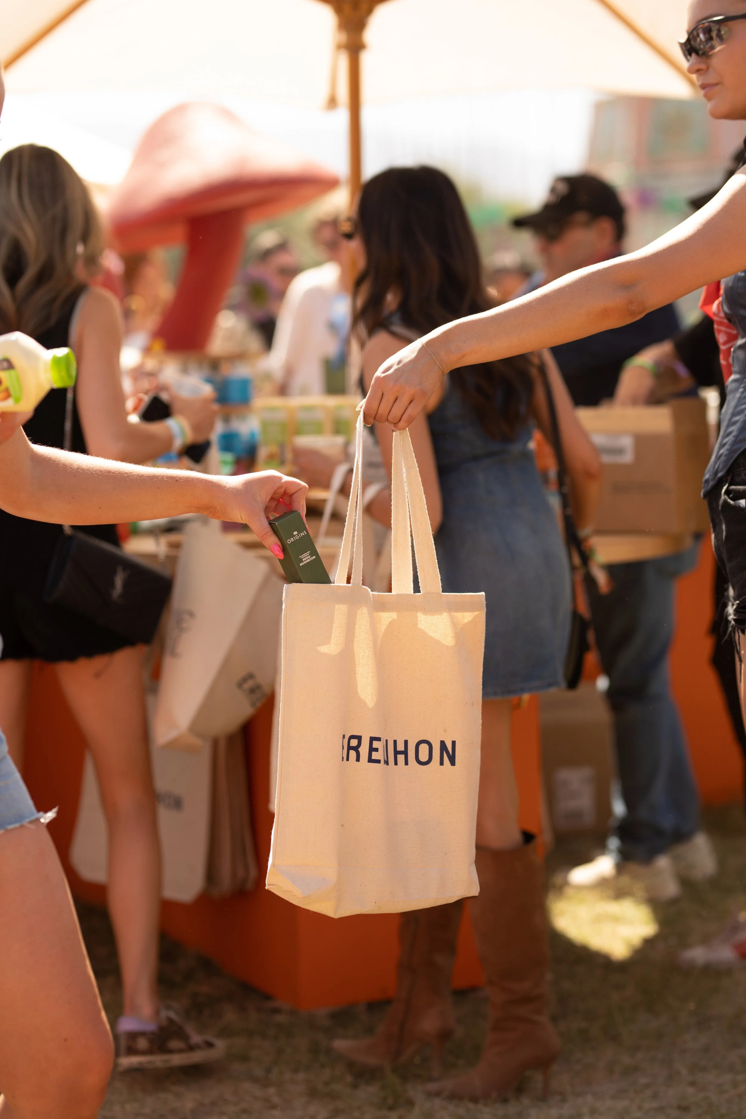 Erewhon-Revolve_6.JPG