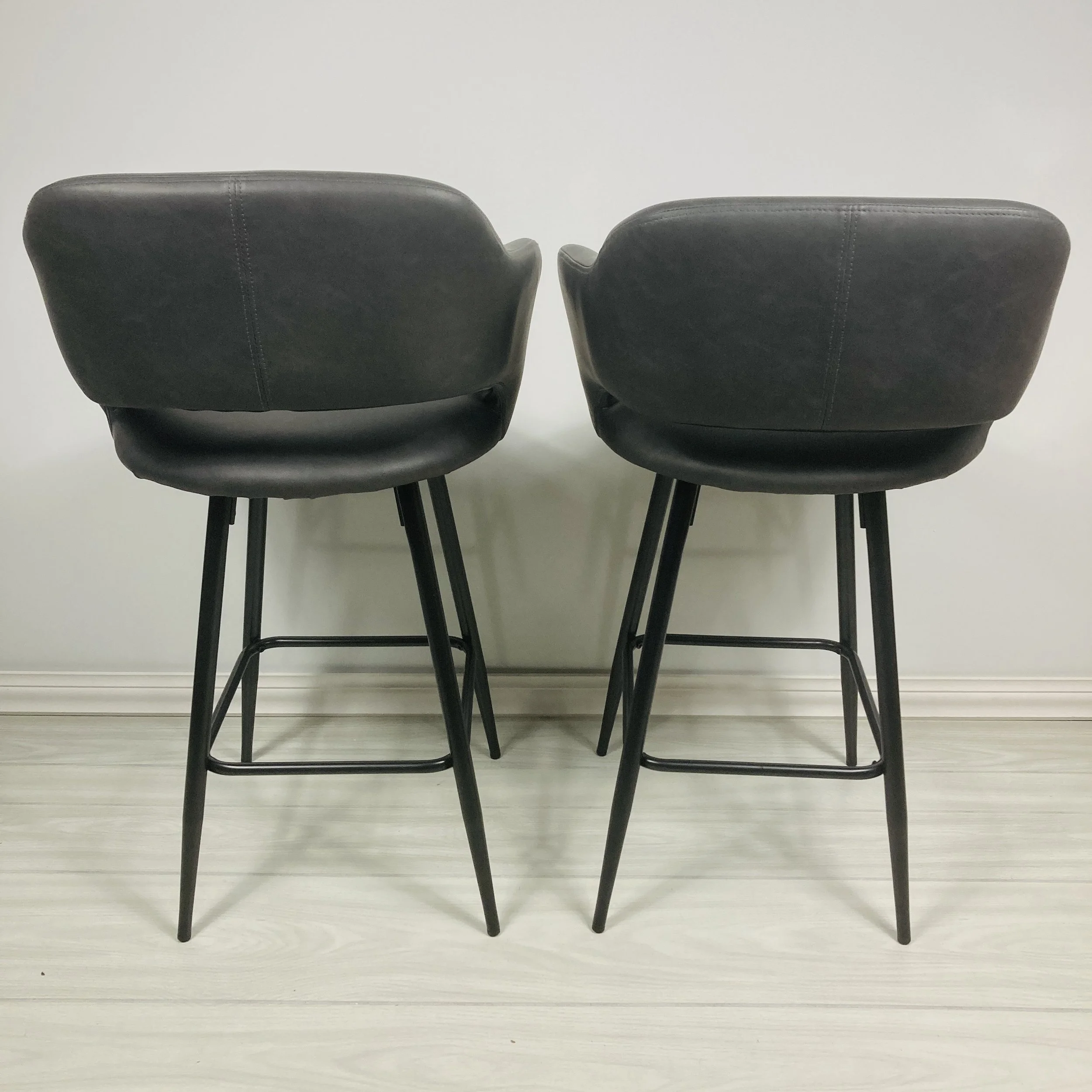 MARGARITE-25-INCH-COUNTER-STOOL-GREY-FAUX-LEATHER-AND-BLACK-METAL-BASE-BACK-VIEW.JPG