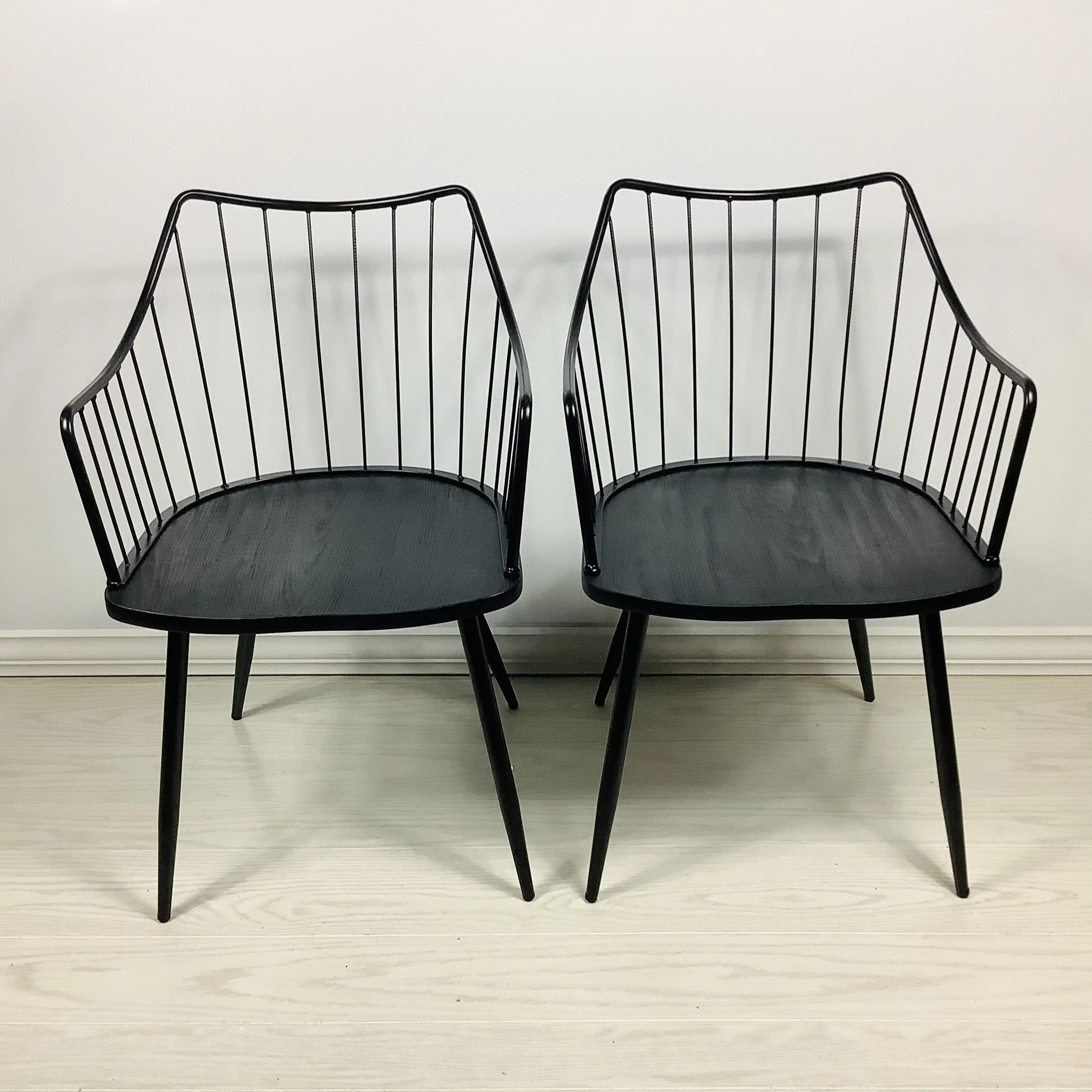 WIN-WINSTON-CHAIR-BLACK-WOOD-BLACK-METAL-FARMHOUSE-STYLE-FRONT-VIEW.jpg