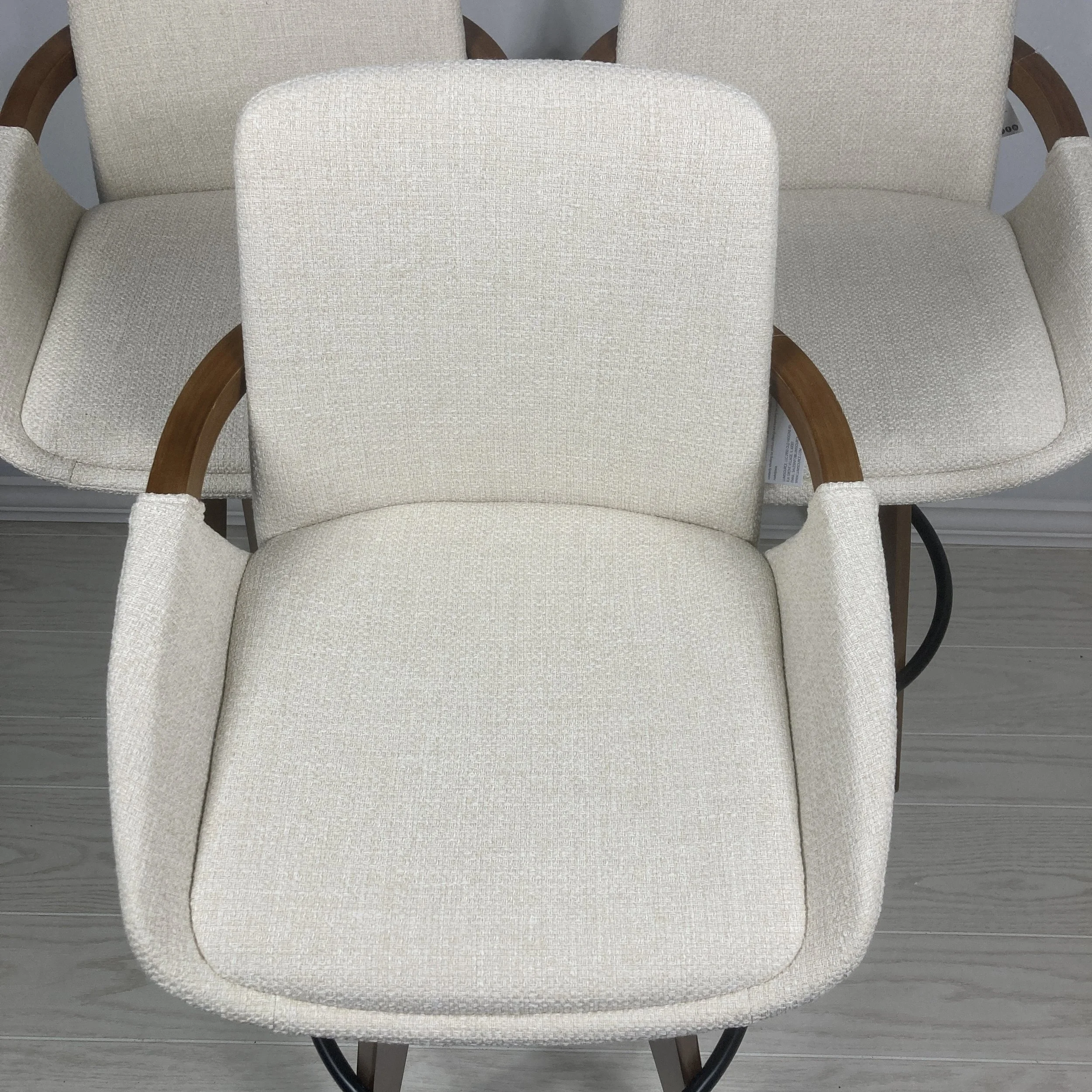 COSMO-26-INCH-CREAM-NOISE-FABRIC-WALNUT-BAMBOO0-CLOSE.JPG