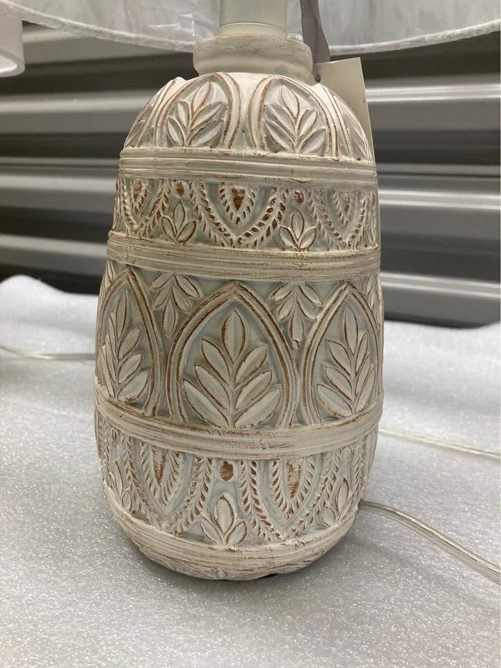 Off-White Carved Base Table Lamp