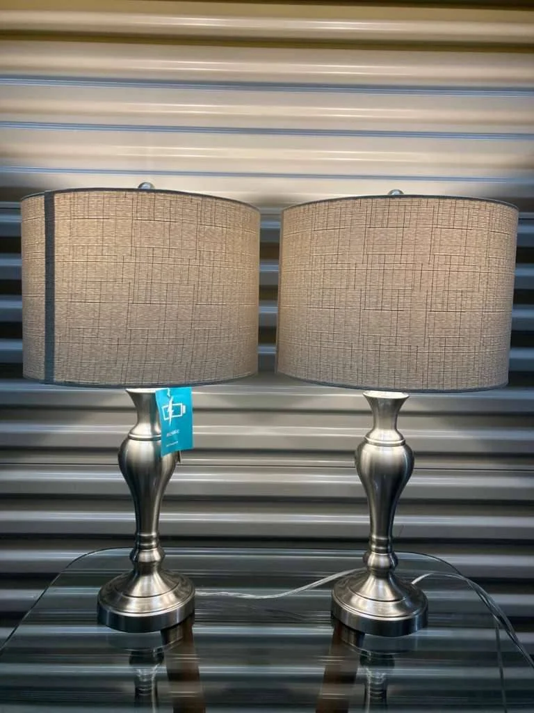 Beige Linen Shade Table Lamp Modern Style