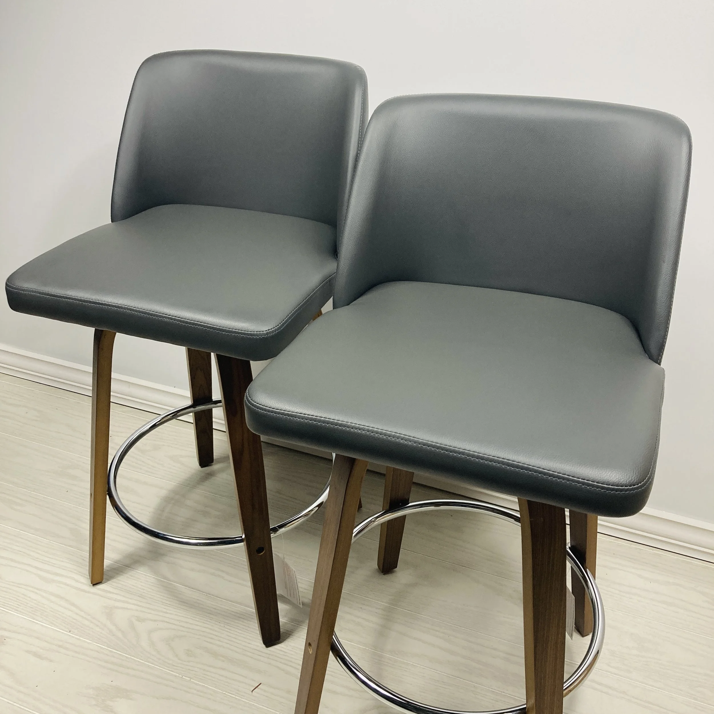 toriano-bar-counter-stool-mid-century-modern-24-25-26-inch-grey-faux-leather-walnut-wood-chrome-footrest-close.JPG