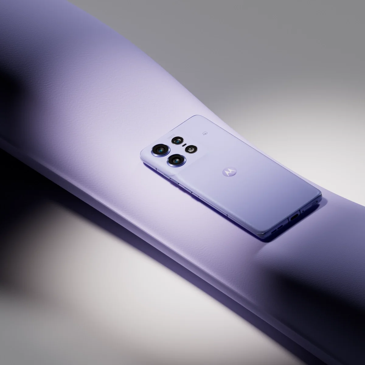 Edge_lookdev_rt_leather_v017_0042 copy.webp