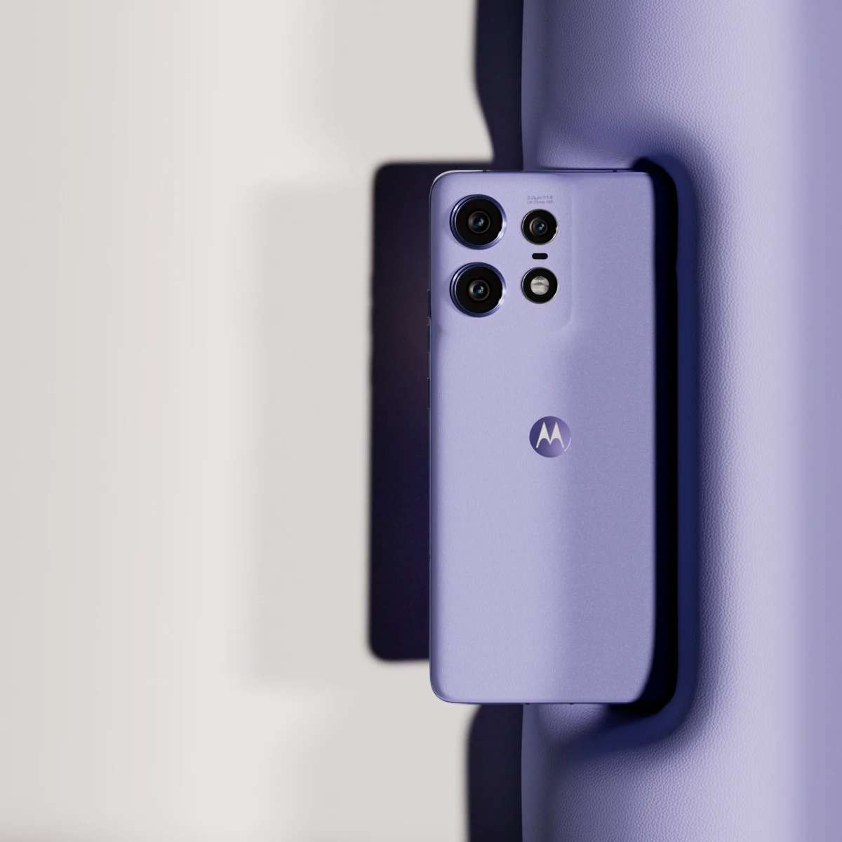 Edge_lookdev_rt_leather_v001 copy.webp