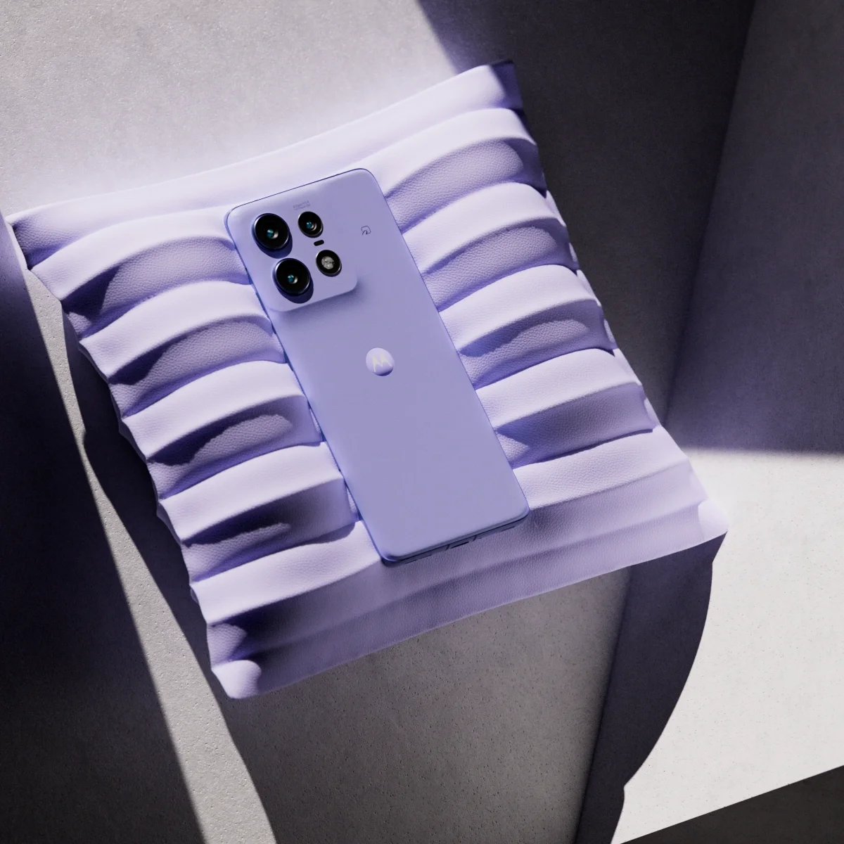 Edge_lookdev_rt_leather_v005_0020 copy.webp